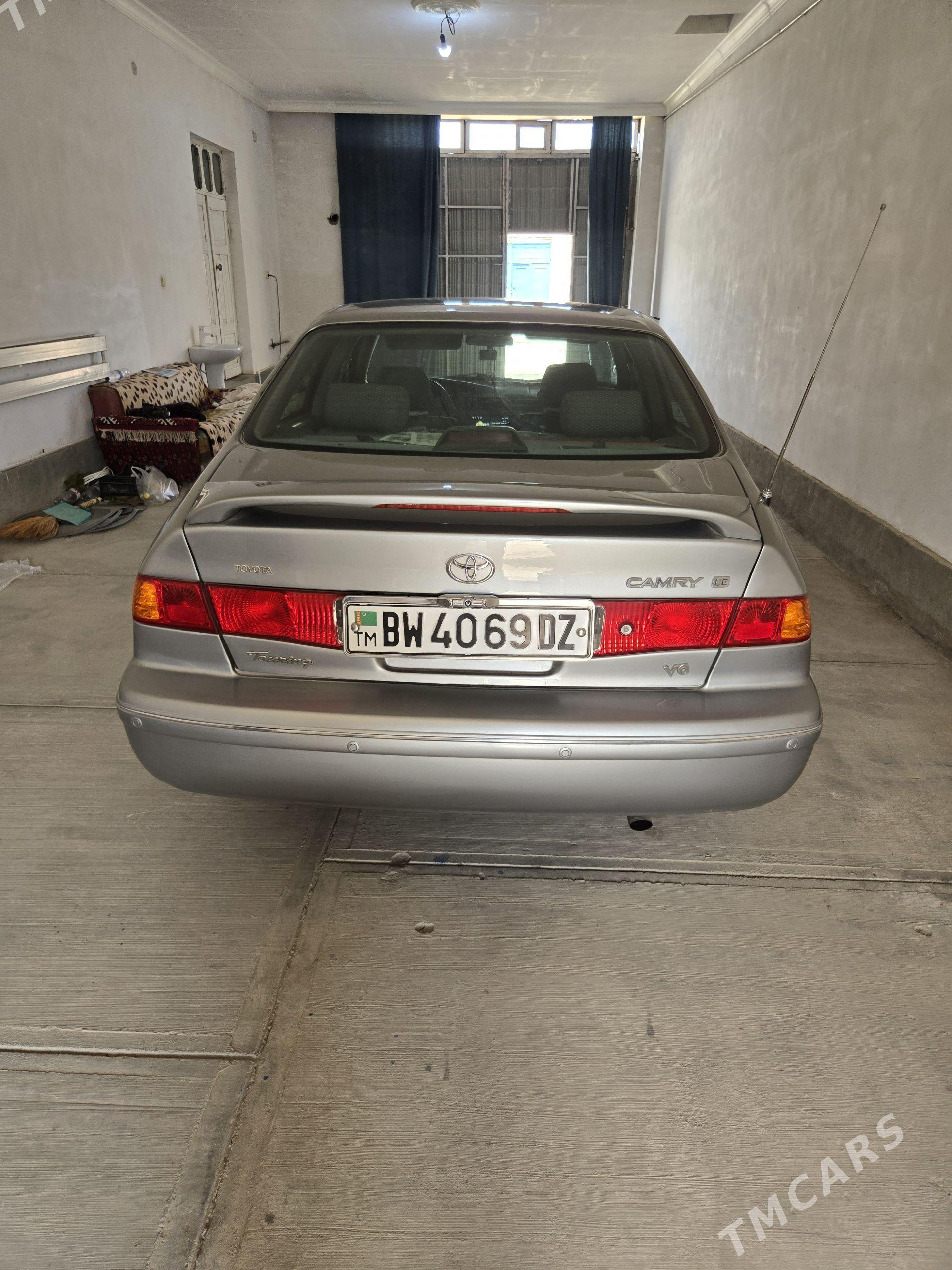 Toyota Camry 2000 - 205 000 TMT - Акдепе - img 1