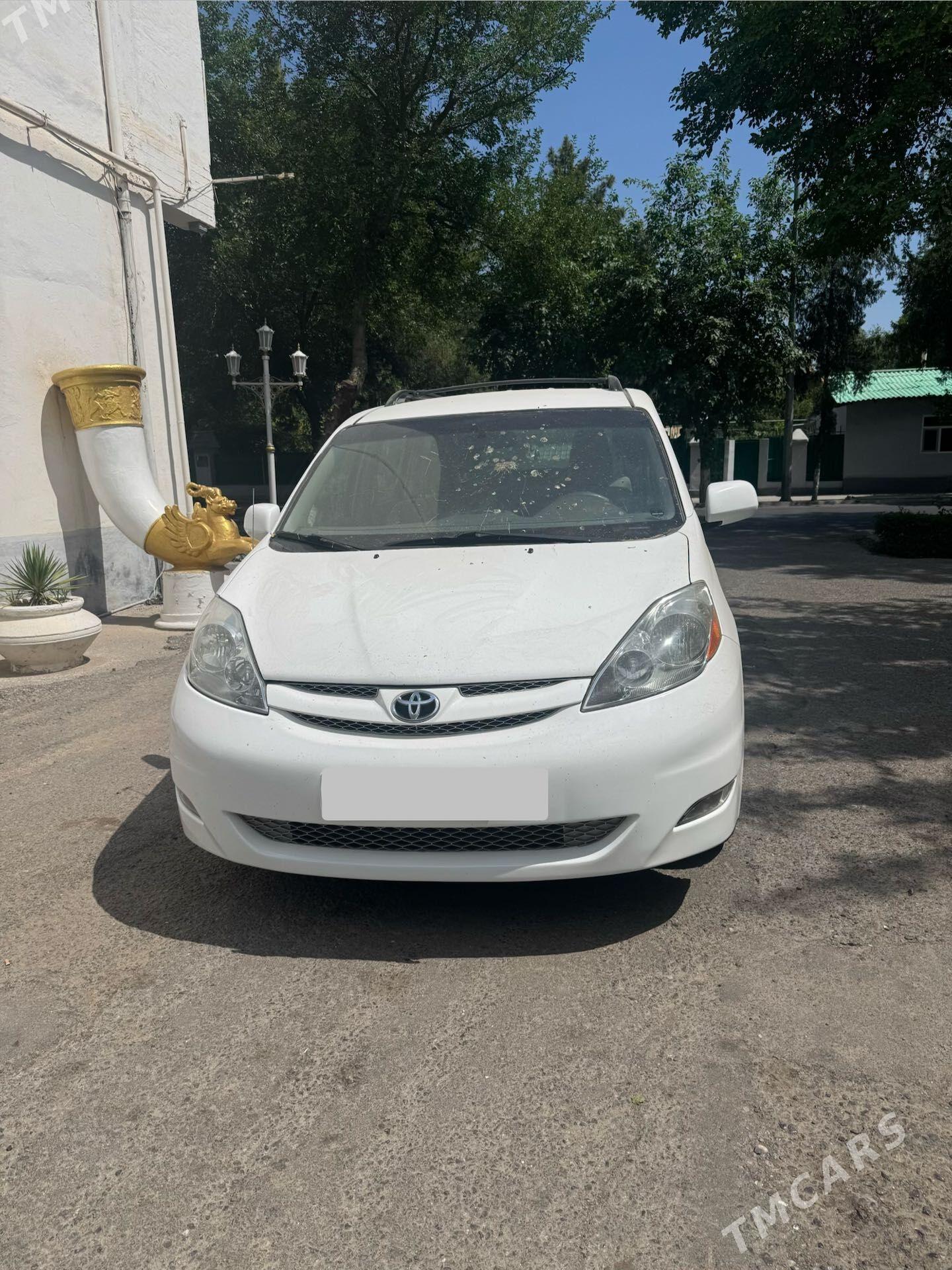 Toyota Sienna 2009 - 280 000 TMT - Aşgabat - img 1