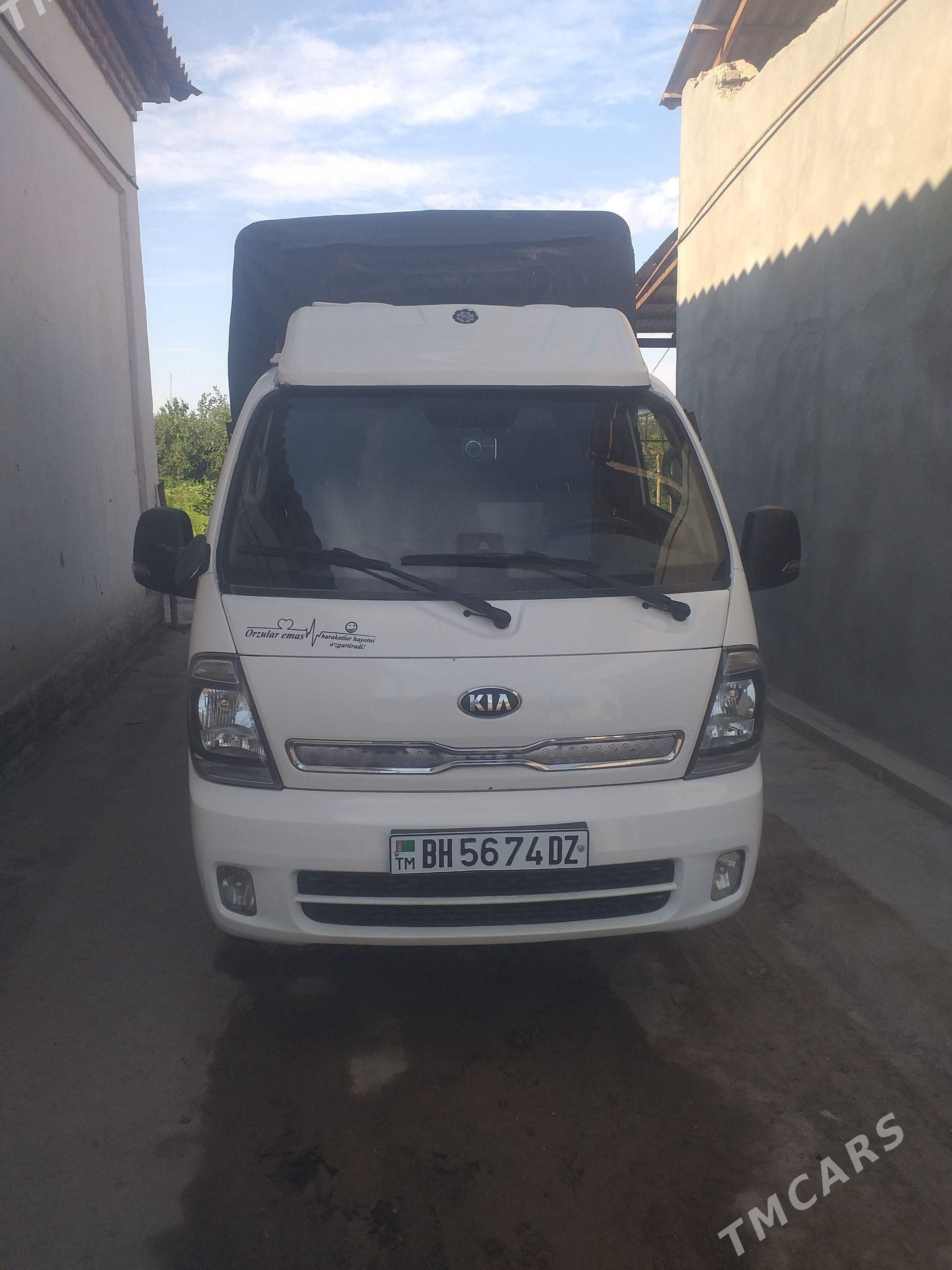 Kia Bongo 2021 - 270 000 TMT - Шабатский этрап - img 1