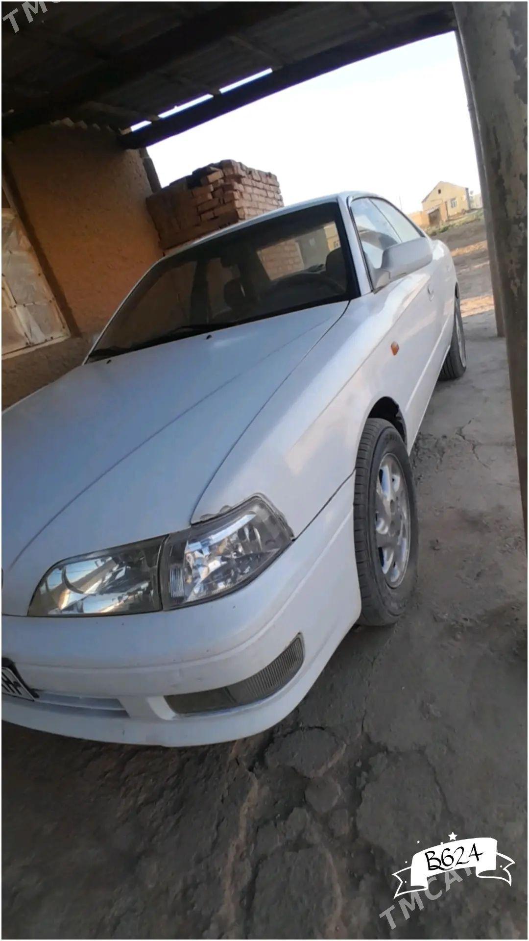 Toyota Vista 1996 - 55 000 TMT - Теджен - img 1