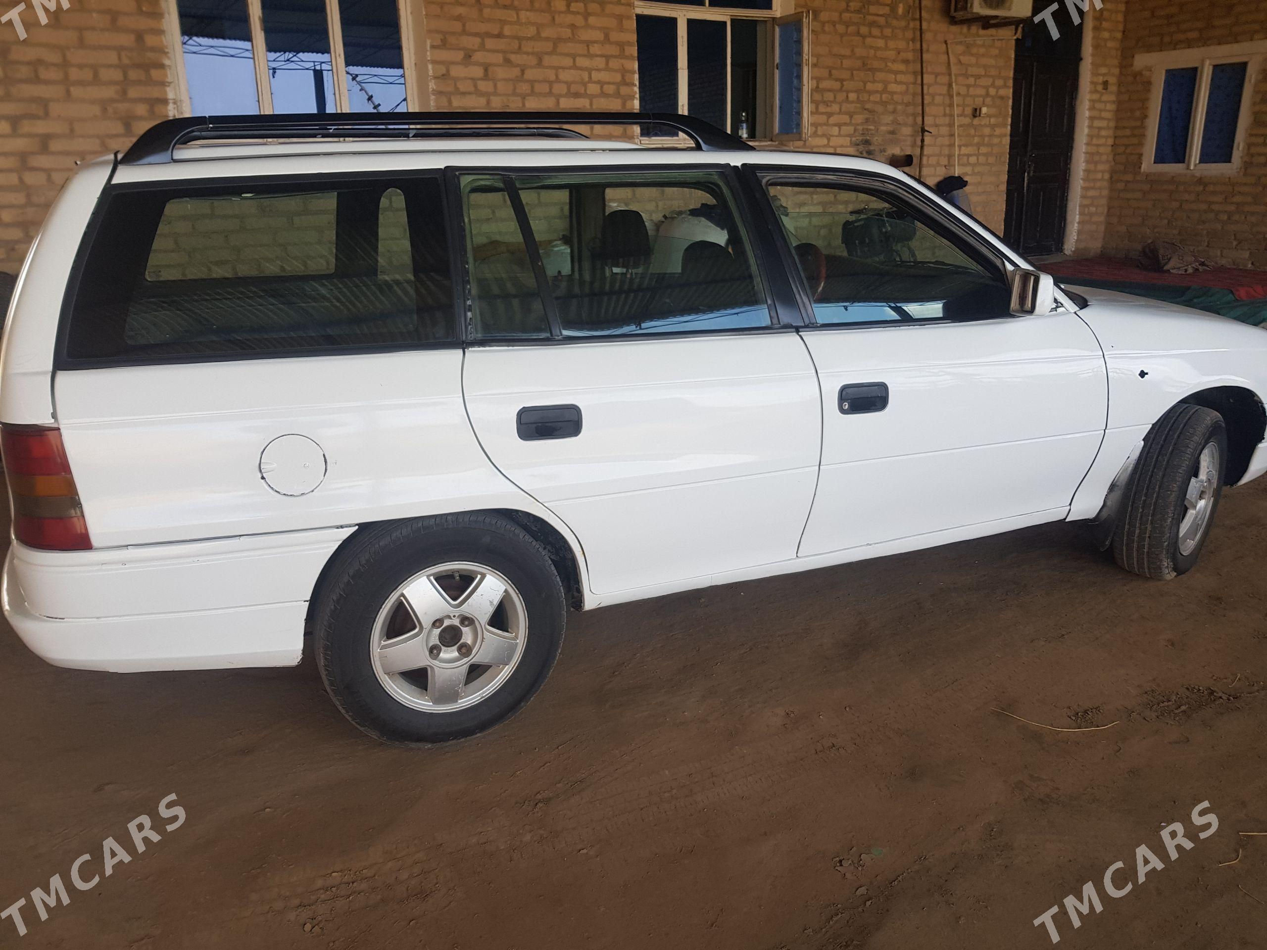 Opel Astra 1995 - 25 000 TMT - Саят - img 1