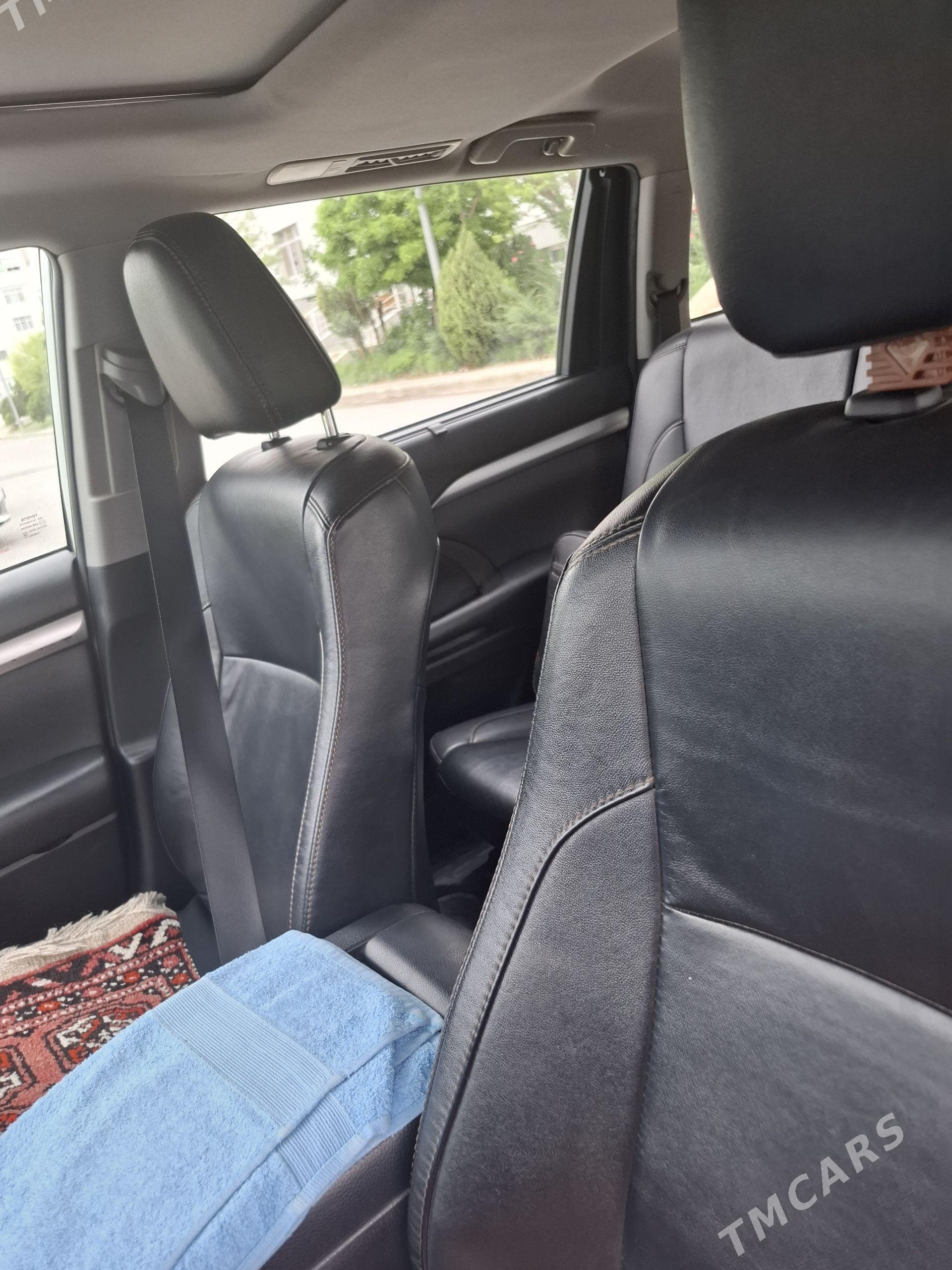 Toyota Highlander 2019 - 500 000 TMT - Gurtly - img 1