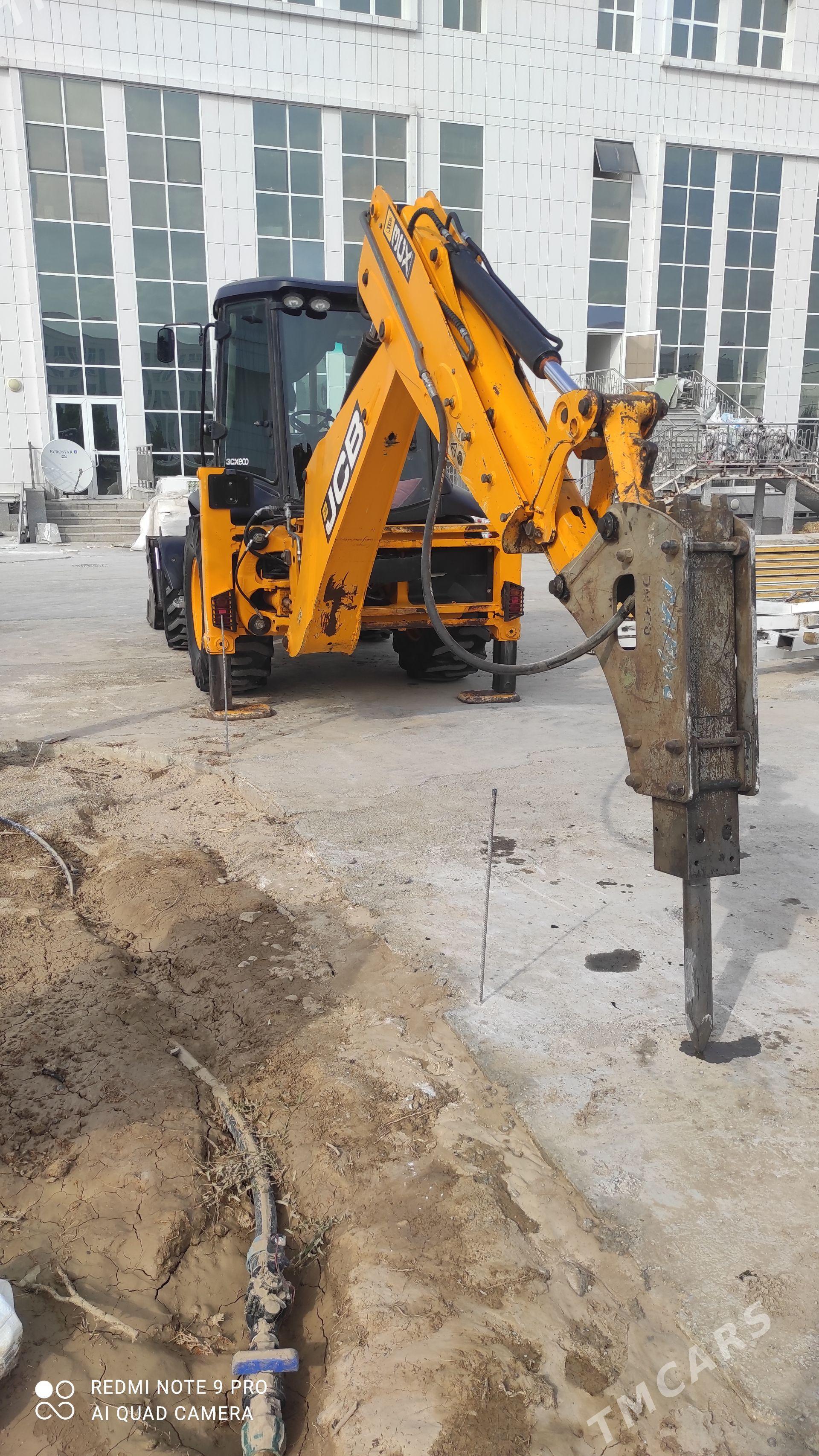 JCB 3CX ECO 2014 - 30 000 TMT - Aşgabat - img 1