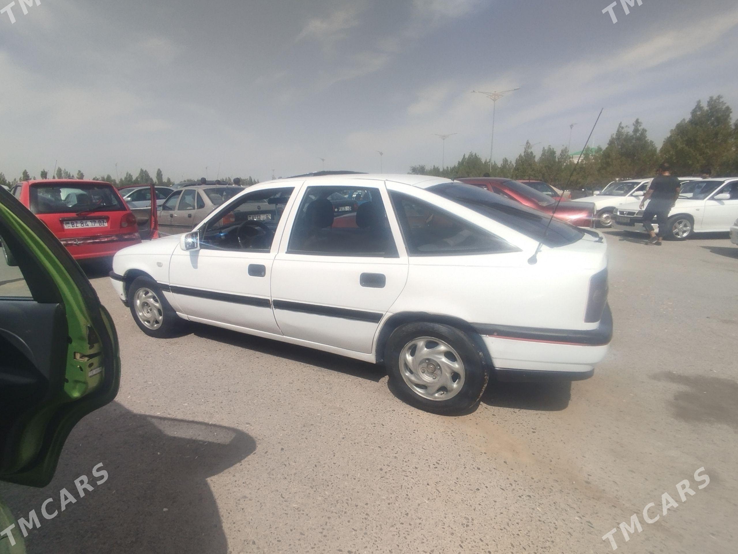 Opel Vectra 1991 - 19 000 TMT - Шабатский этрап - img 1