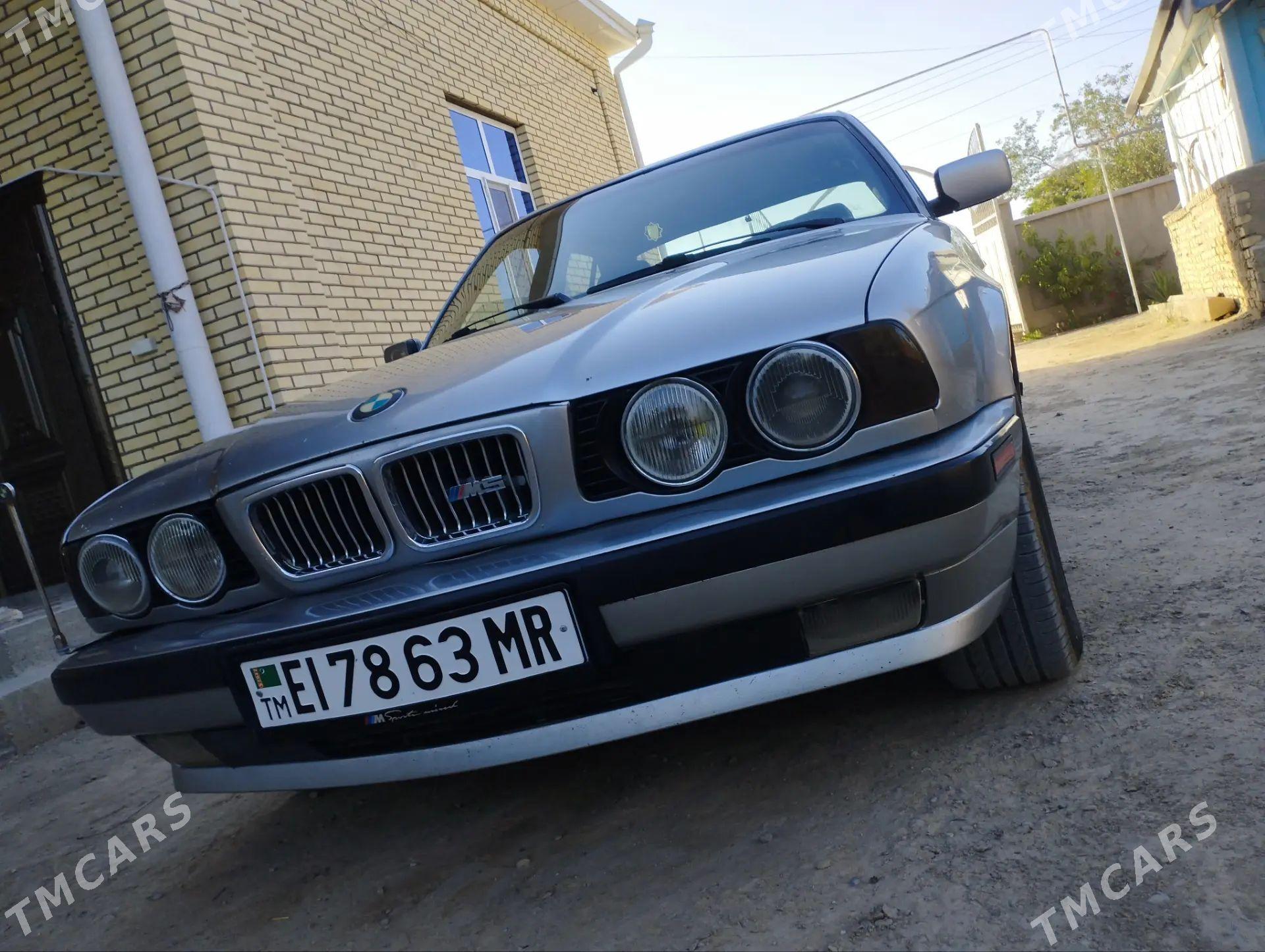 BMW E34 1992 - 76 000 TMT - Мары - img 1