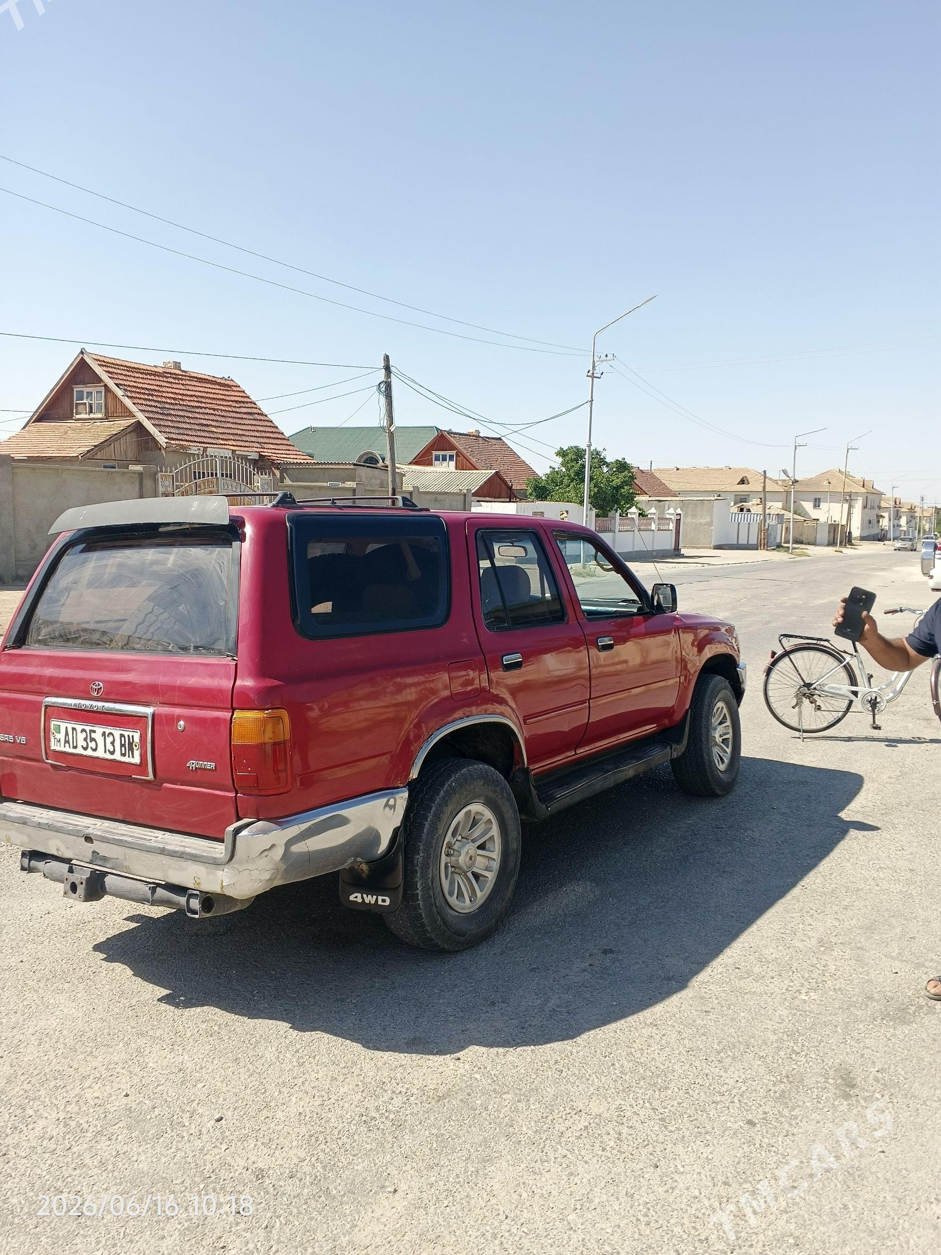 Toyota 4Runner 1993 - 60 000 TMT - Balkanabat - img 1