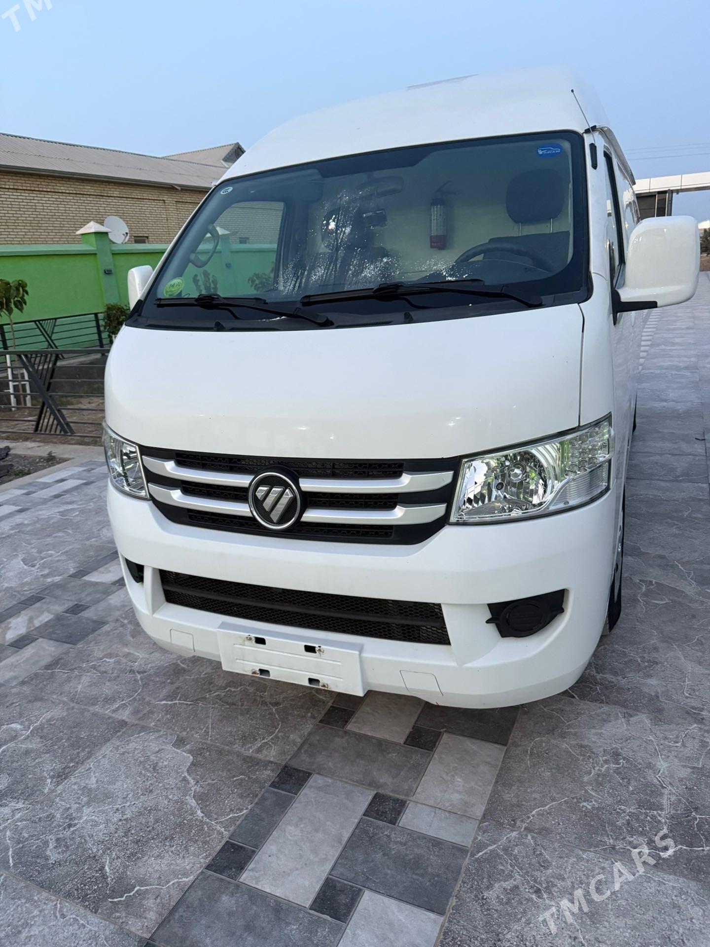 Toyota Hiace 2021 - 295 000 TMT - Мургап - img 1
