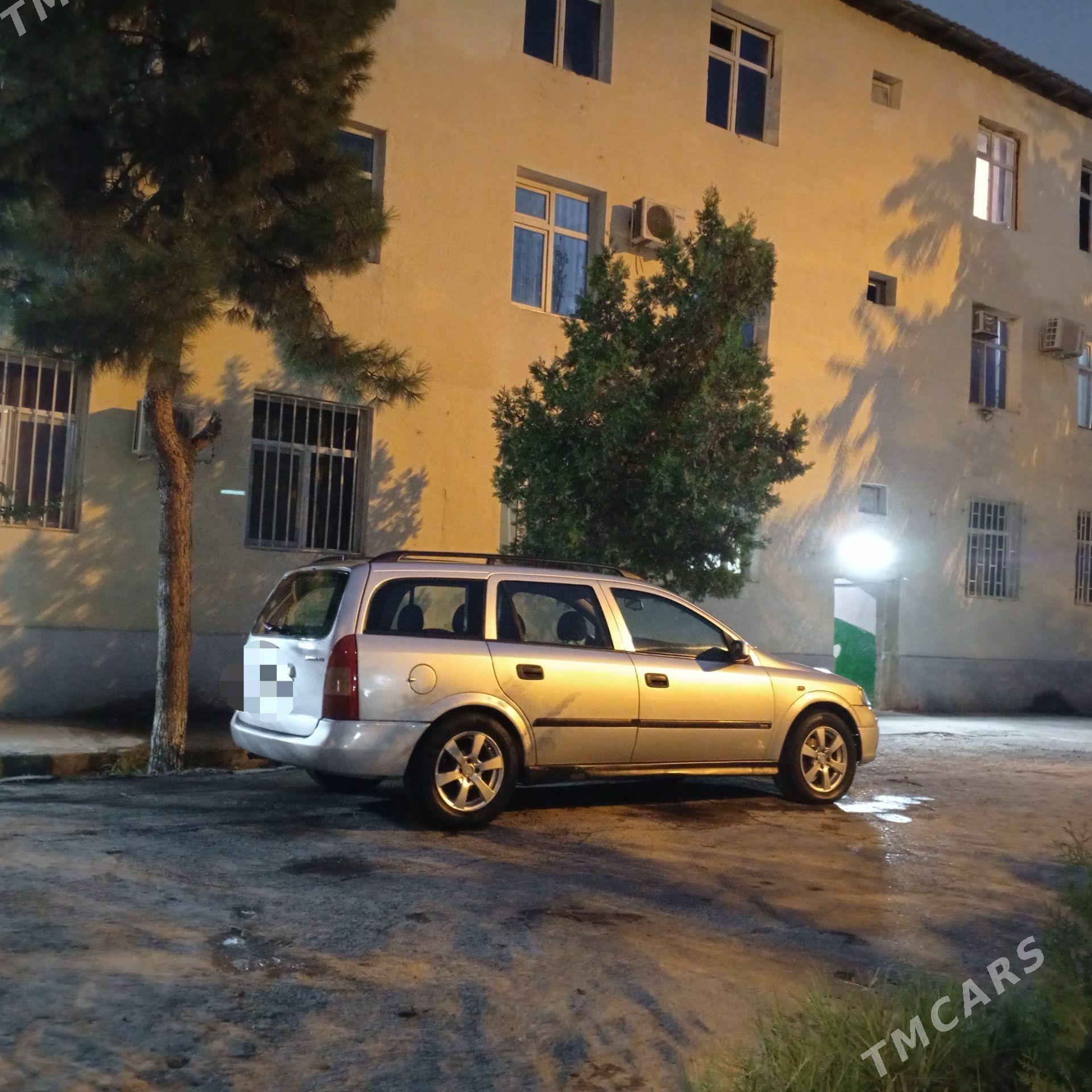 Opel Astra 2000 - 75 000 TMT - Бахарден - img 1