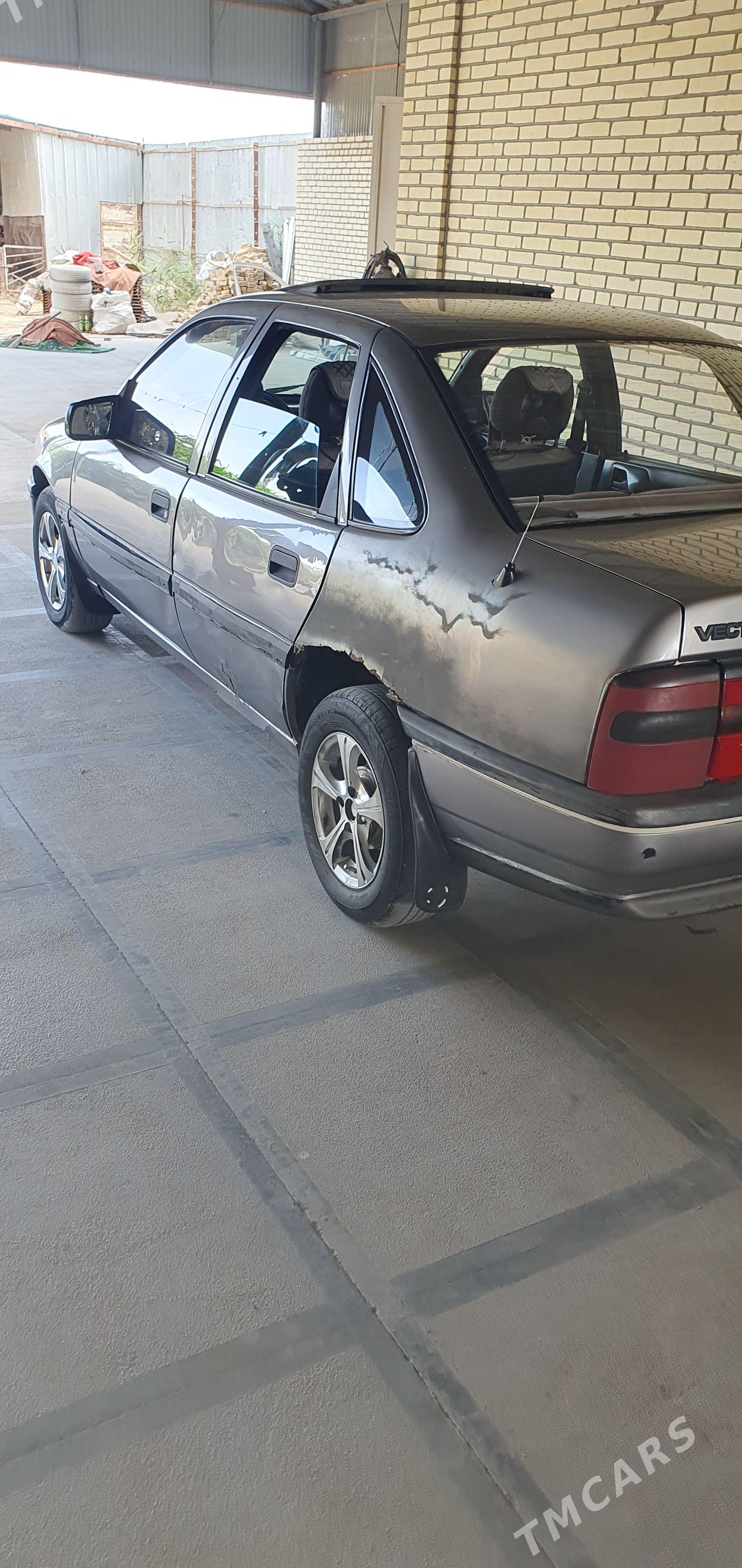 Opel Vectra 1992 - 30 000 TMT - Векильбазар - img 1