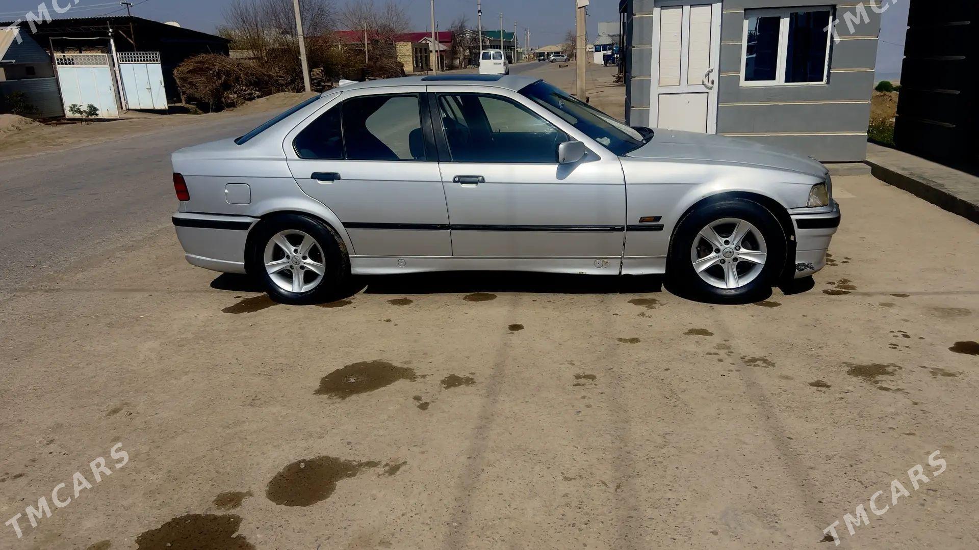 BMW 3 Series 1991 - 25 000 TMT - Mary - img 1