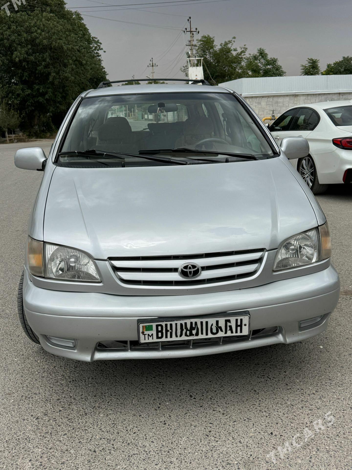 Toyota Sienna 2001 - 155 000 TMT - Ак-Бугдайский этрап - img 1