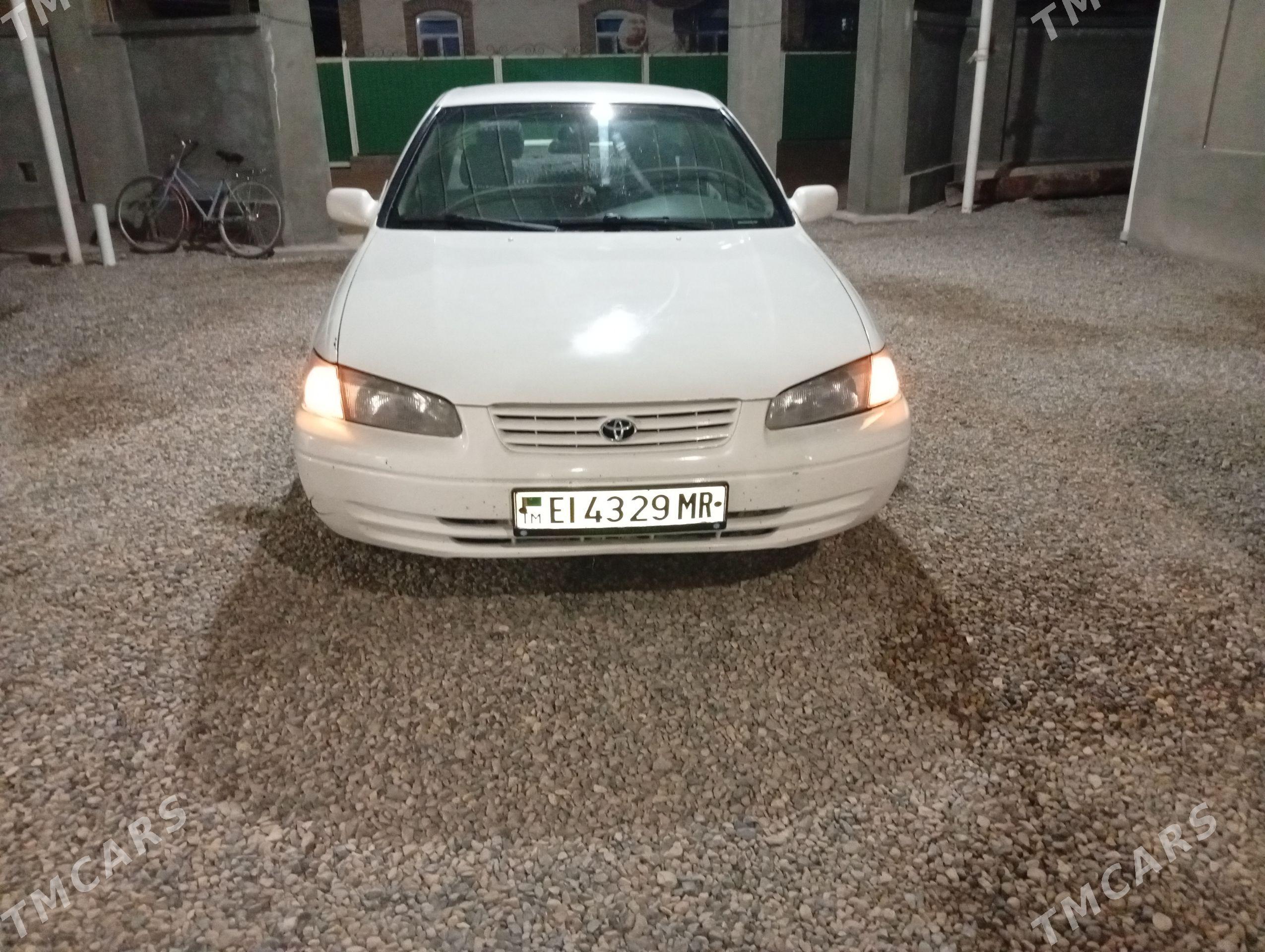 Toyota Camry 1998 - 126 000 TMT - Сакарчага - img 1