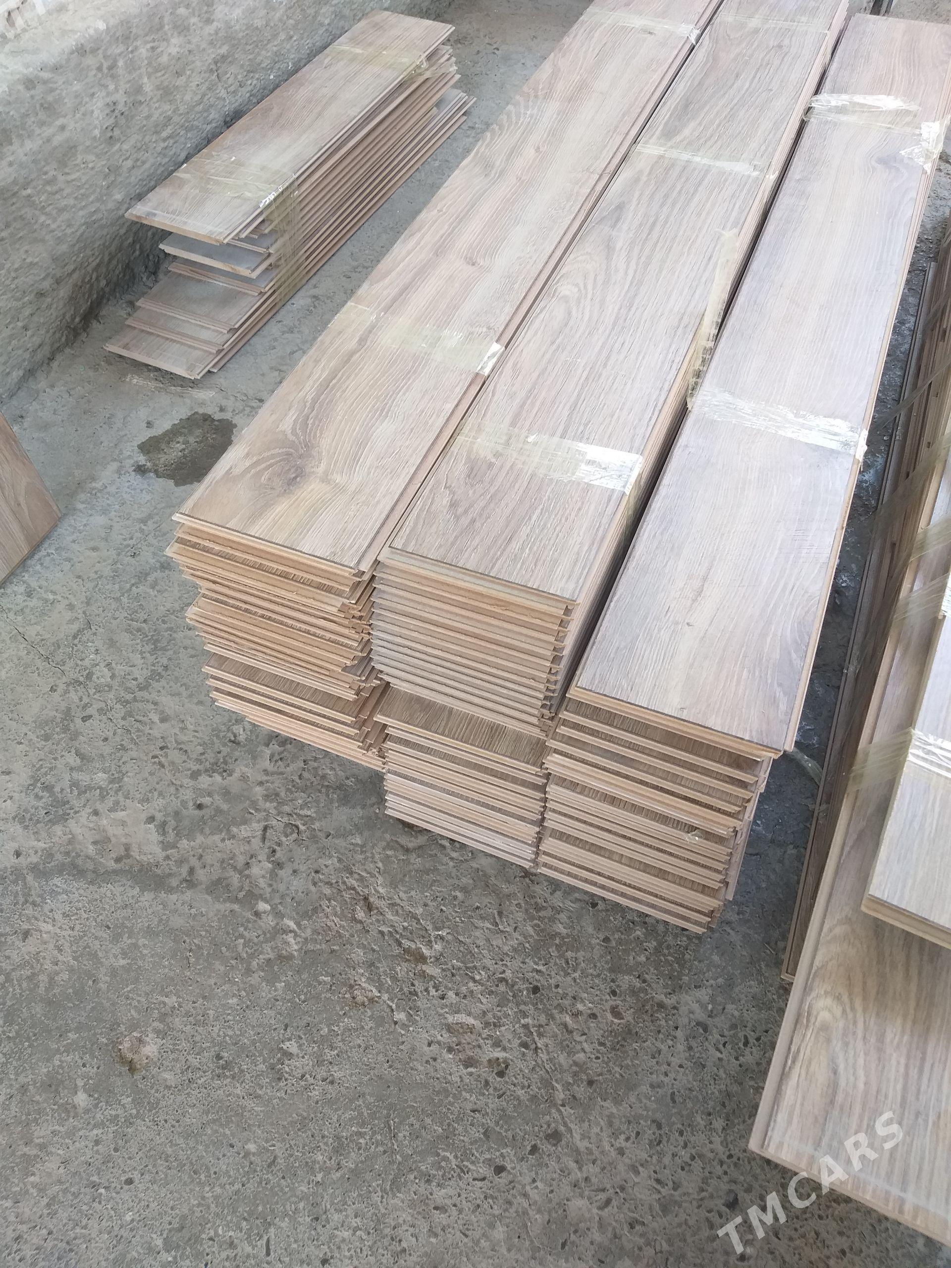 12-LIK LAMINANT GALYÑY - 30 mkr - img 1