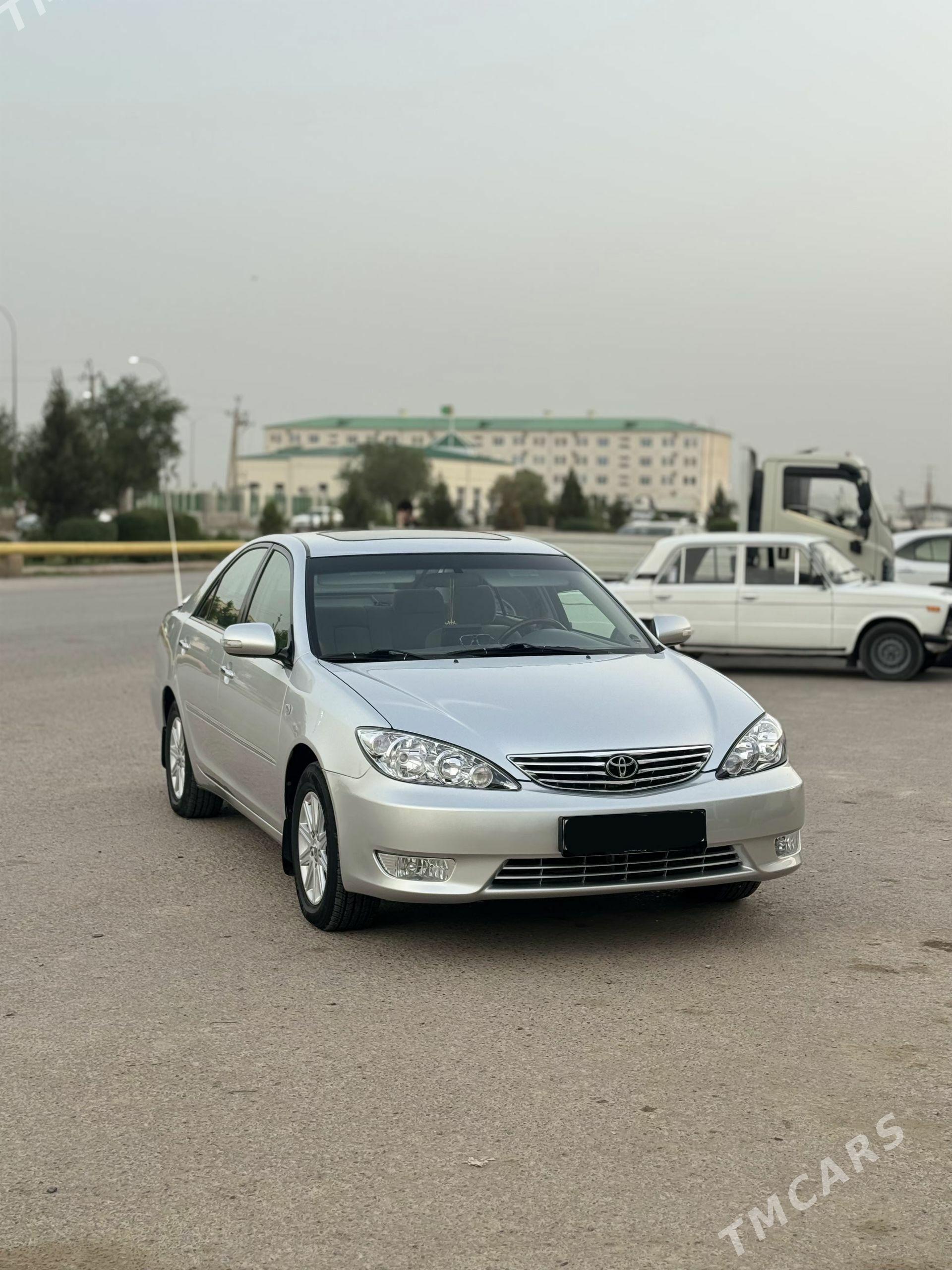 Toyota Camry 2002 - 230 000 TMT - Теджен - img 1