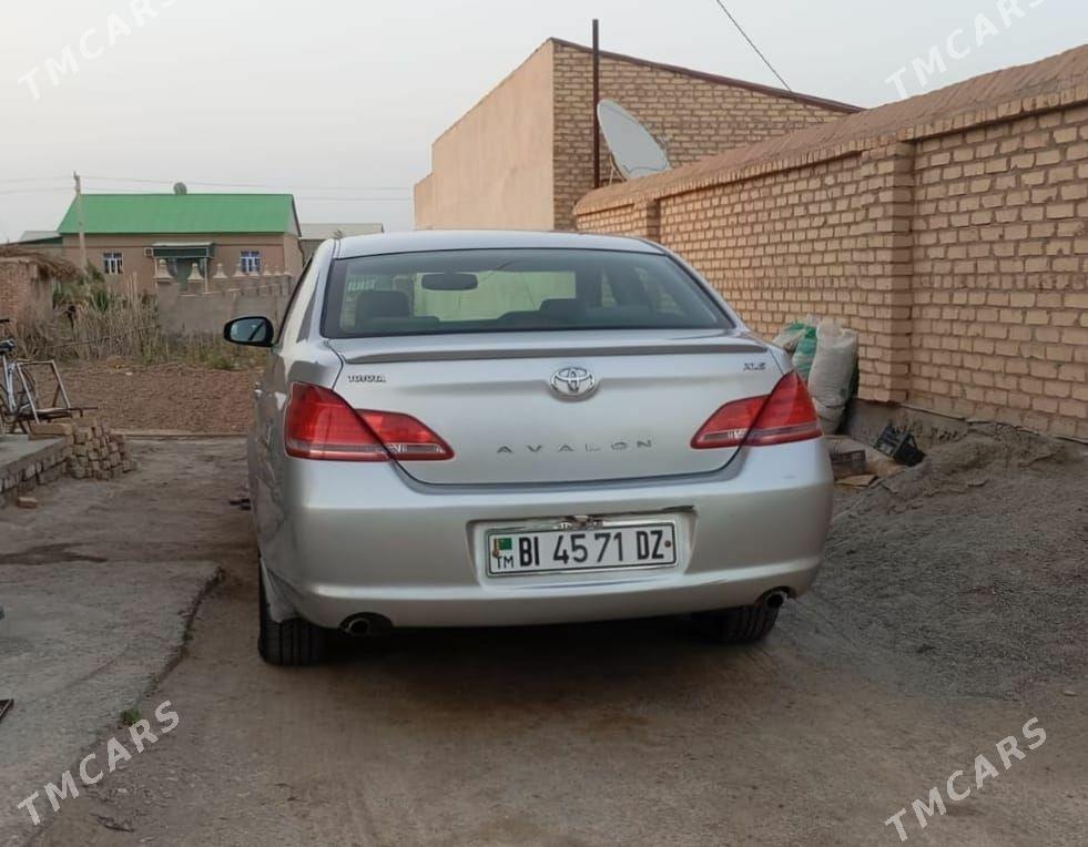Toyota Avalon 2005 - 240 000 TMT - Кёнеургенч - img 1