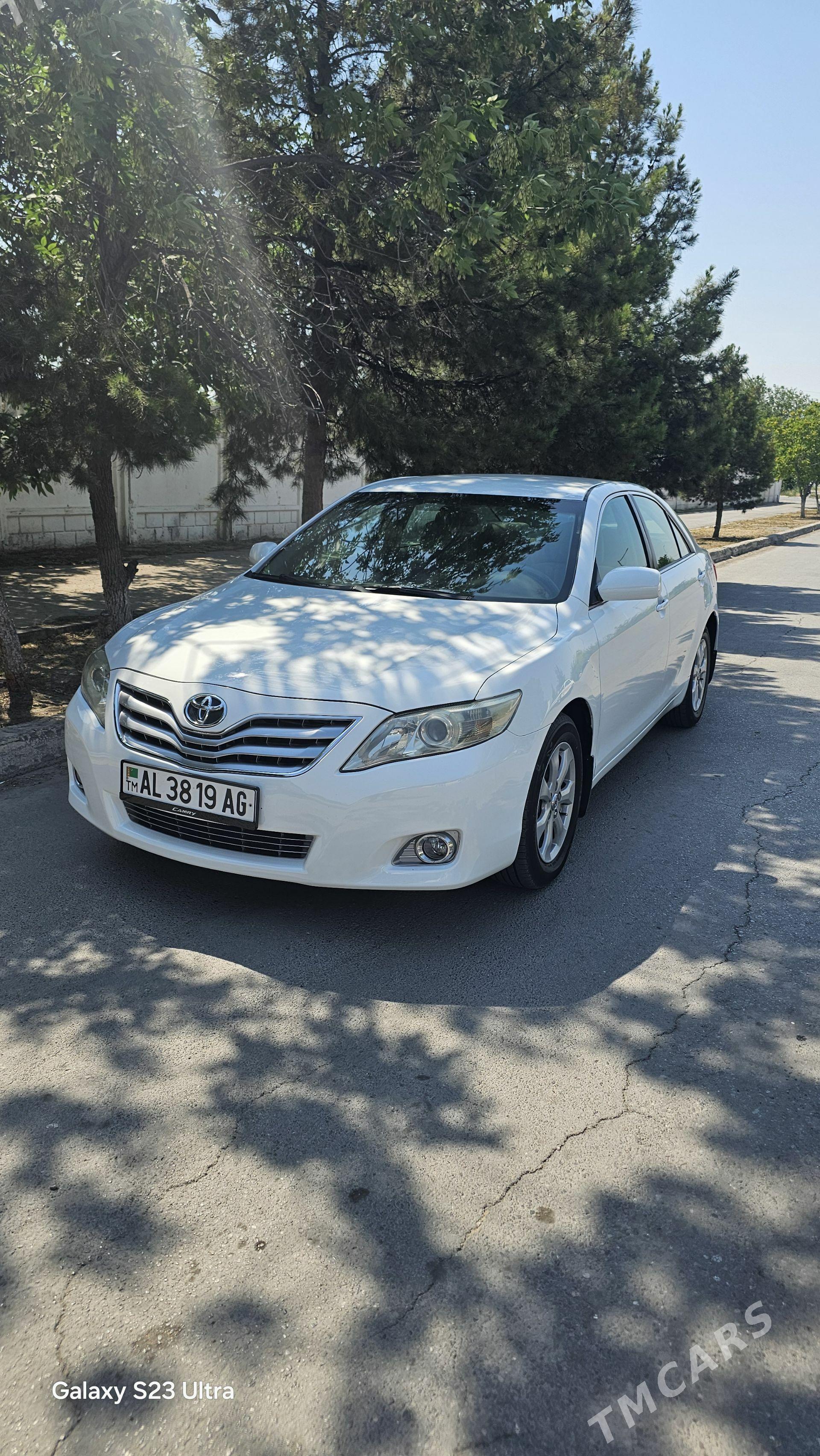 Toyota Camry 2010 - 215 000 TMT - Бедев - img 1