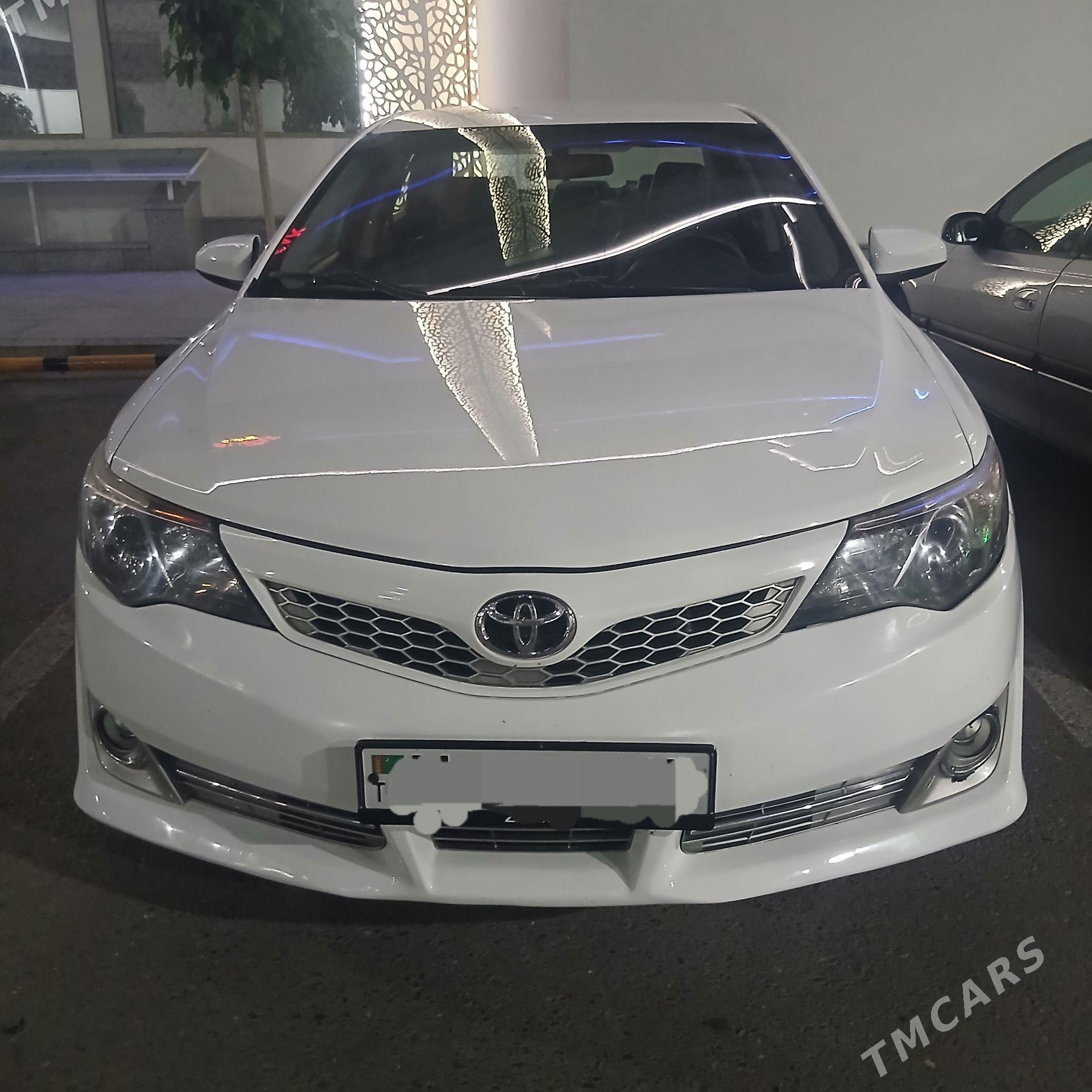 Toyota Camry 2014 - 250 000 TMT - Ак-Бугдайский этрап - img 1