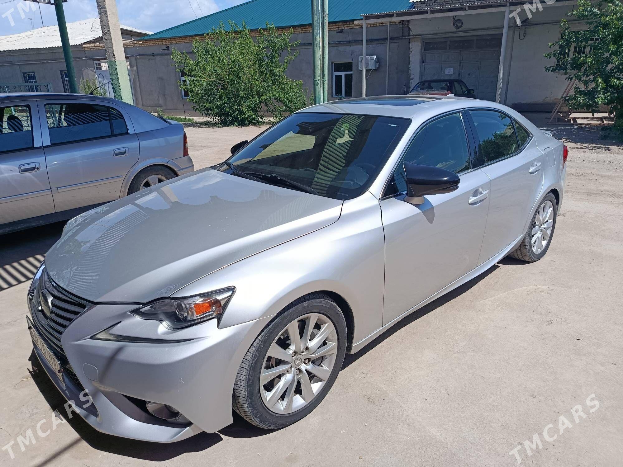 Lexus IS 2016 - 320 000 TMT - Дашогуз - img 1