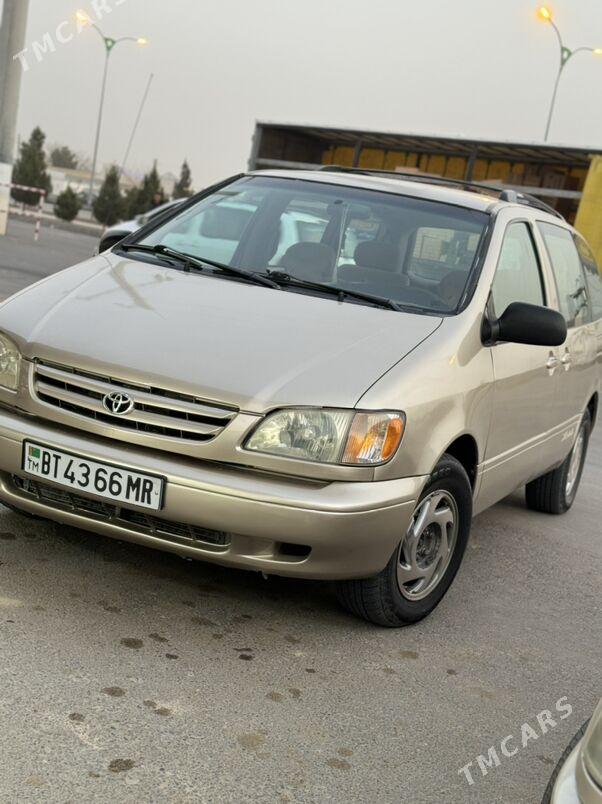 Toyota Sienna 2000 - 160 000 TMT - Мары - img 1