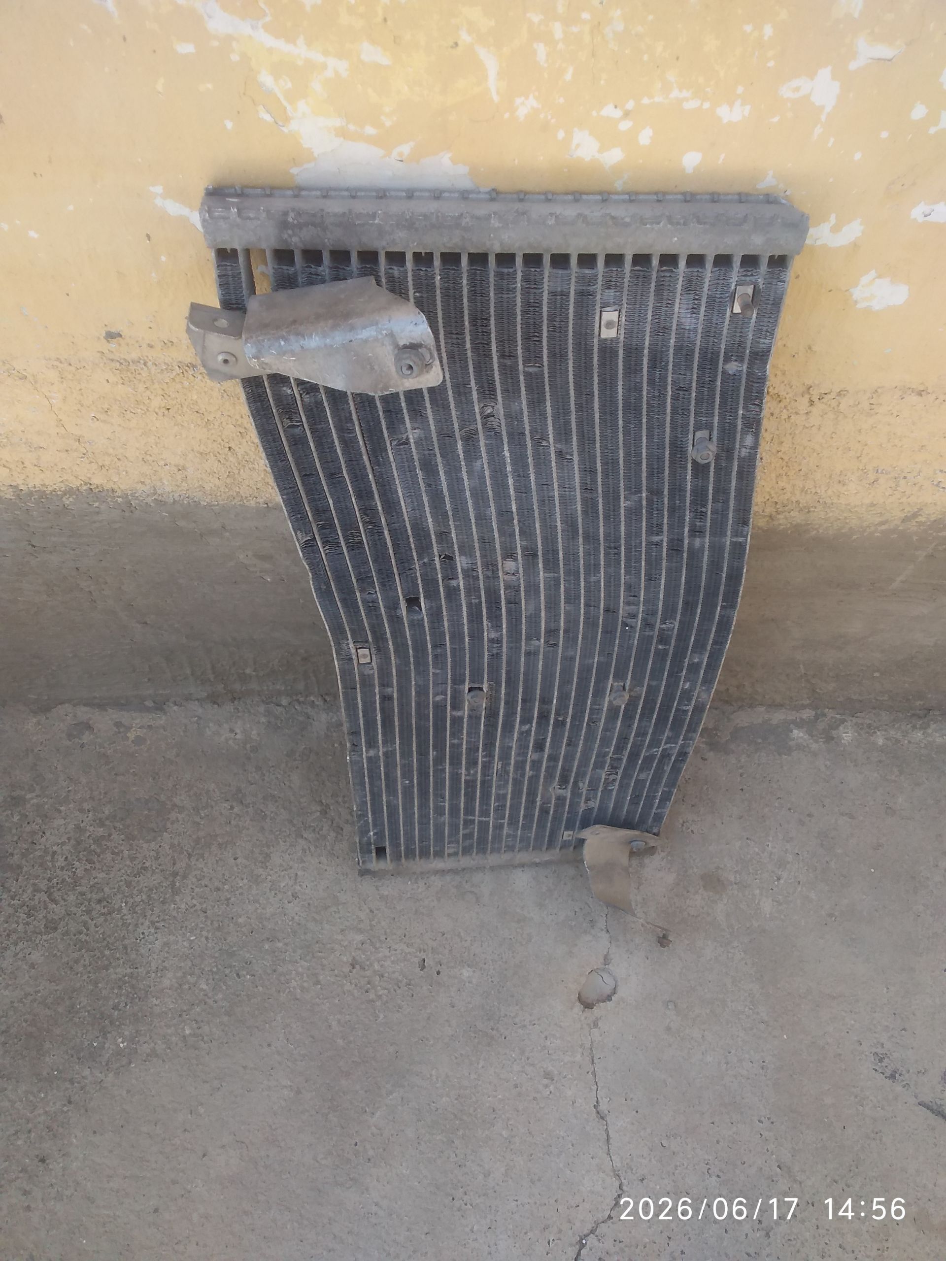 Opel Vitañ konsaner radiatory. 350 TMT - Hitrowka - img 1