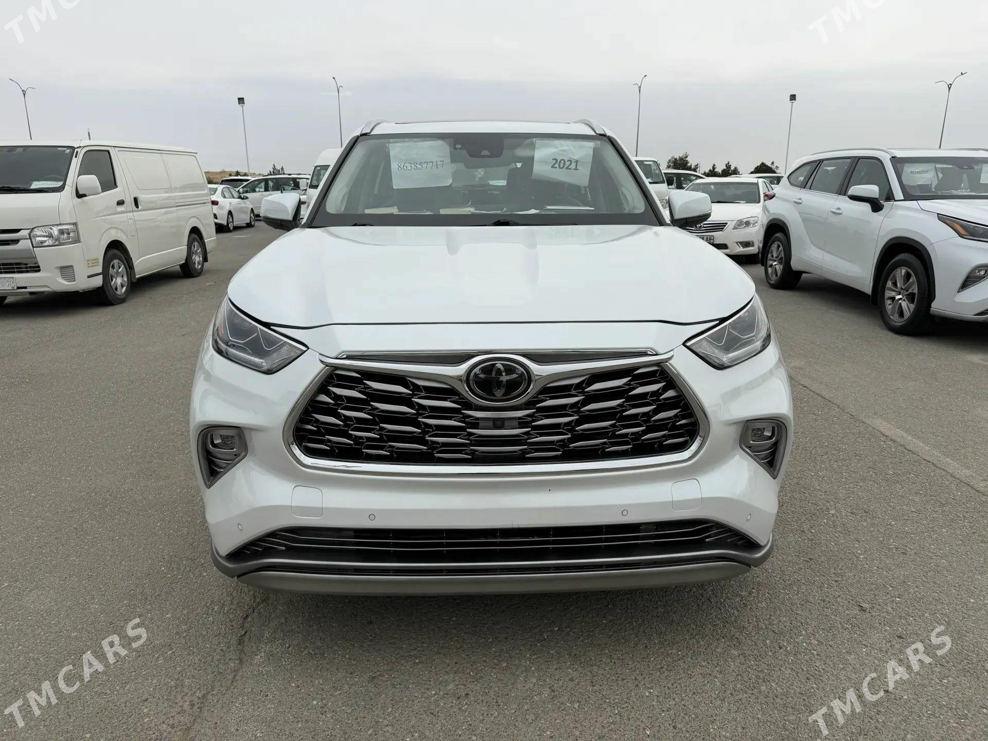 Toyota Highlander 2021 - 690 000 TMT - Мары - img 1