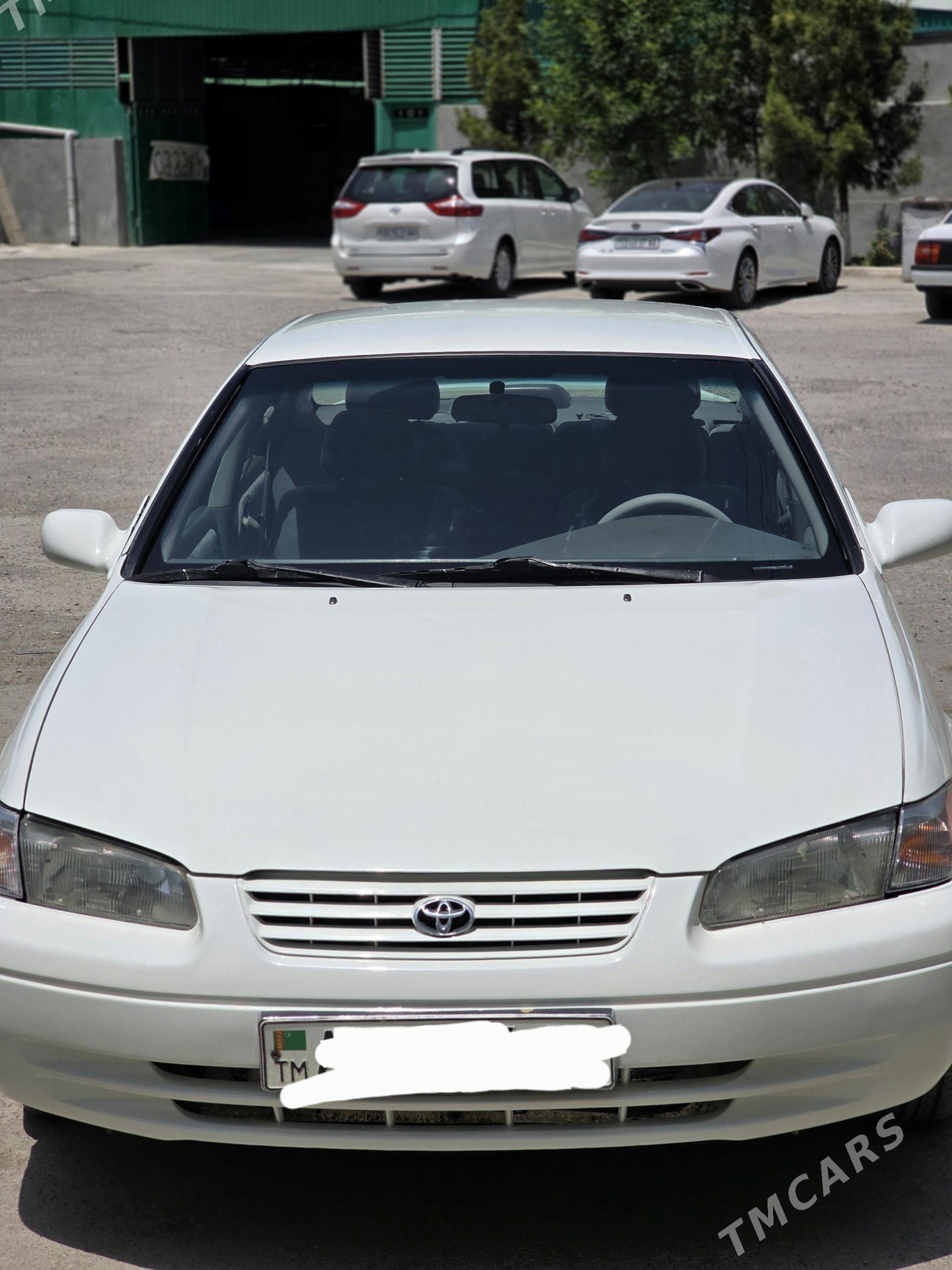 Toyota Camry 1997 - 130 000 TMT - Halaç - img 1
