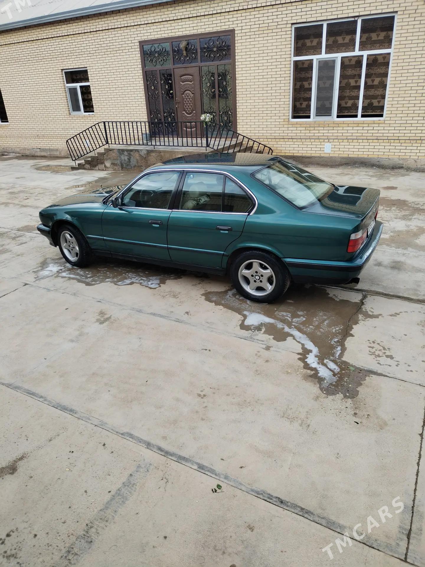 BMW 520 1990 - 78 000 TMT - Mary - img 1