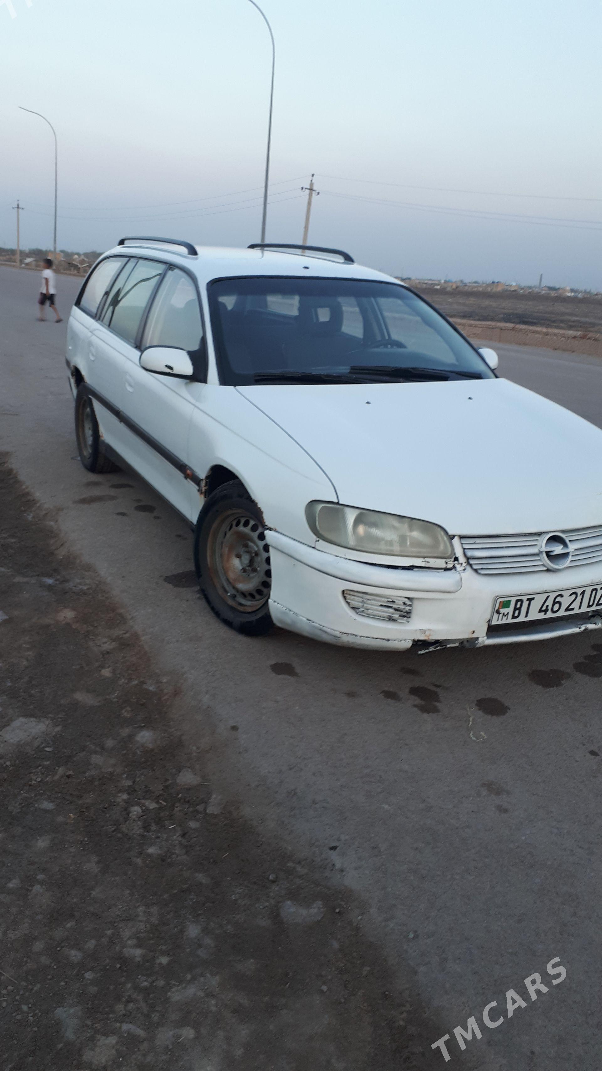 Opel Omega 1996 - 16 000 TMT - Болдумсаз - img 1