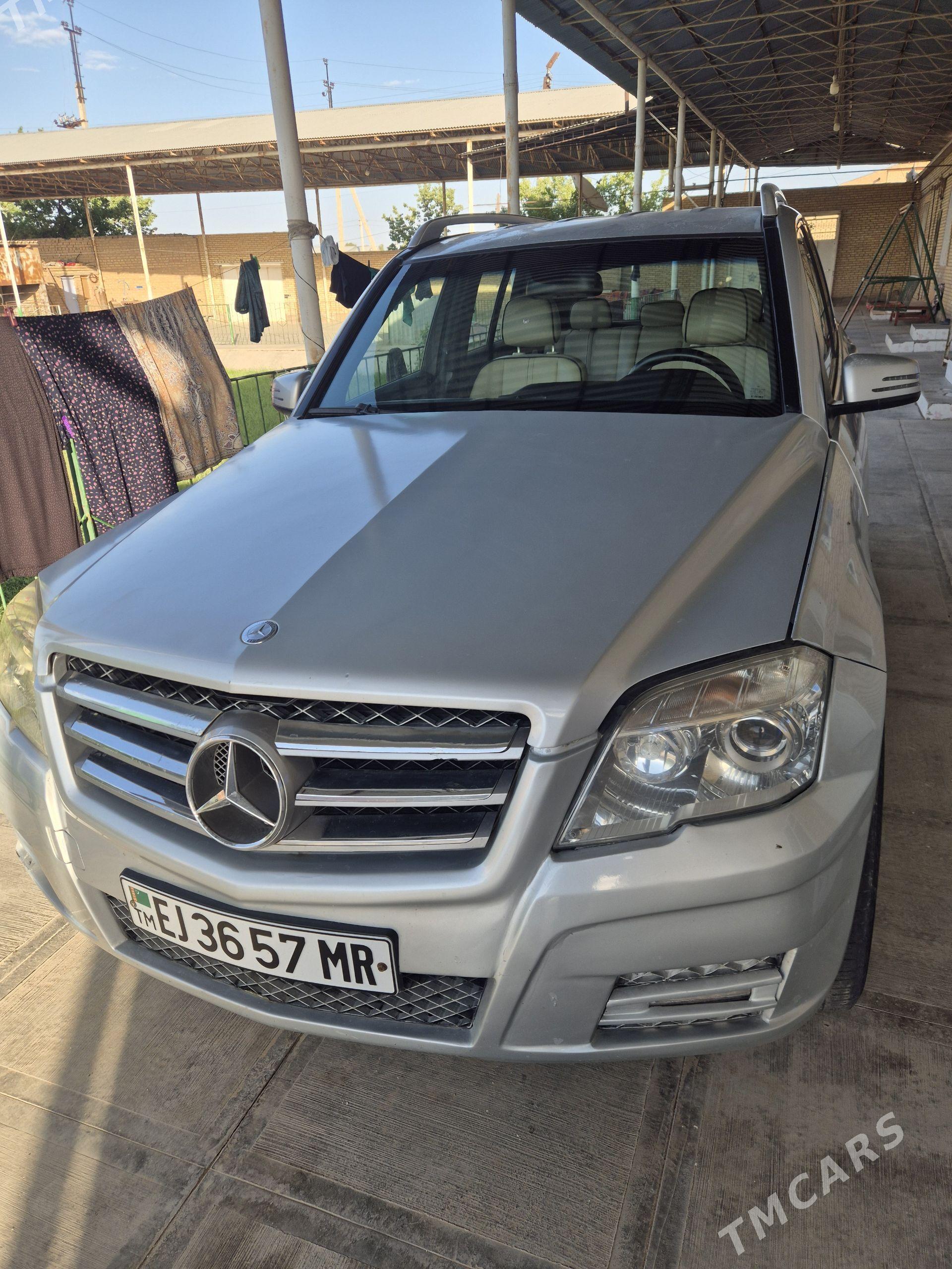 Mercedes-Benz GLK 350 2009 - 210 000 TMT - Мары - img 1