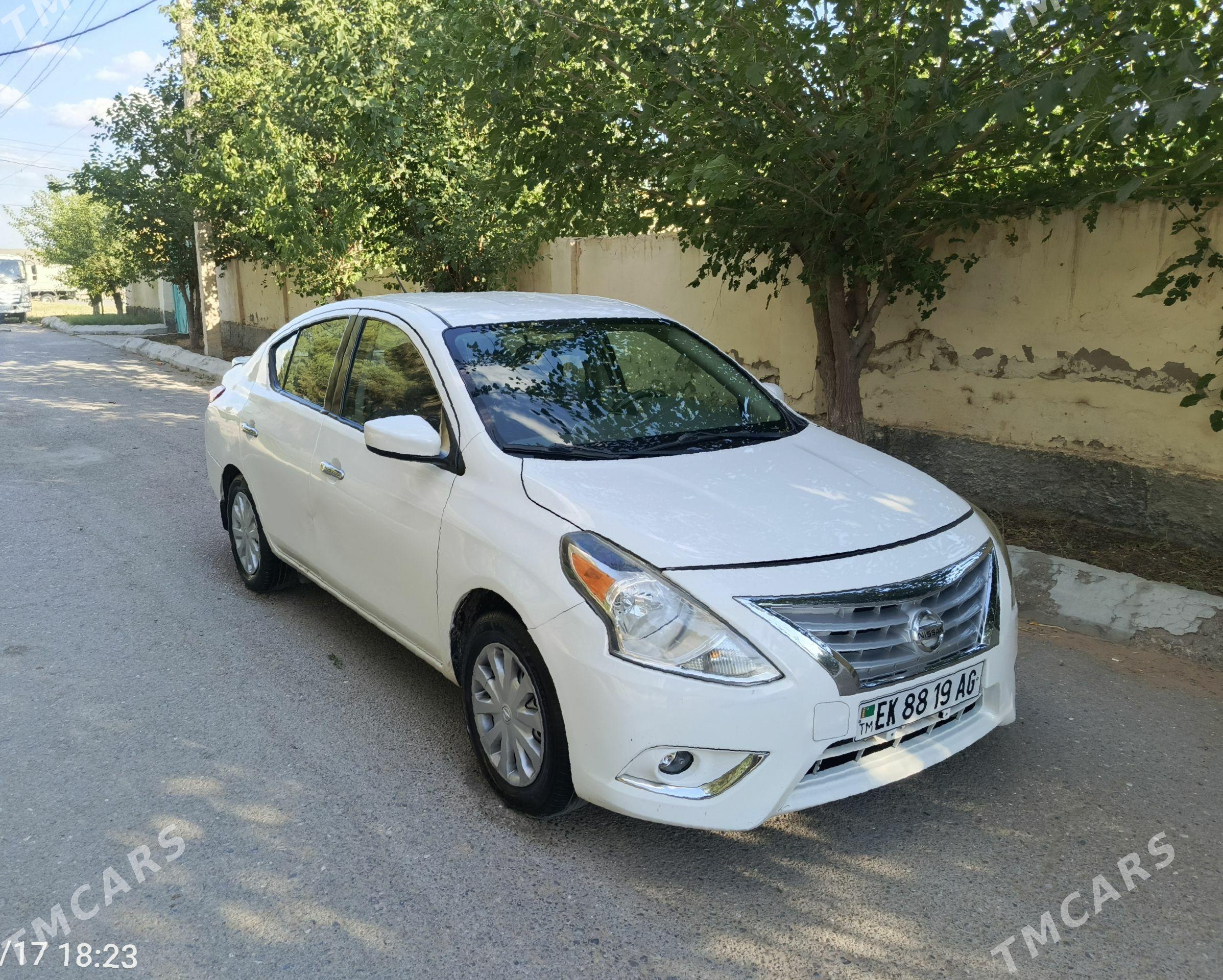 Nissan Versa 2016 - 132 000 TMT - Ашхабад - img 1