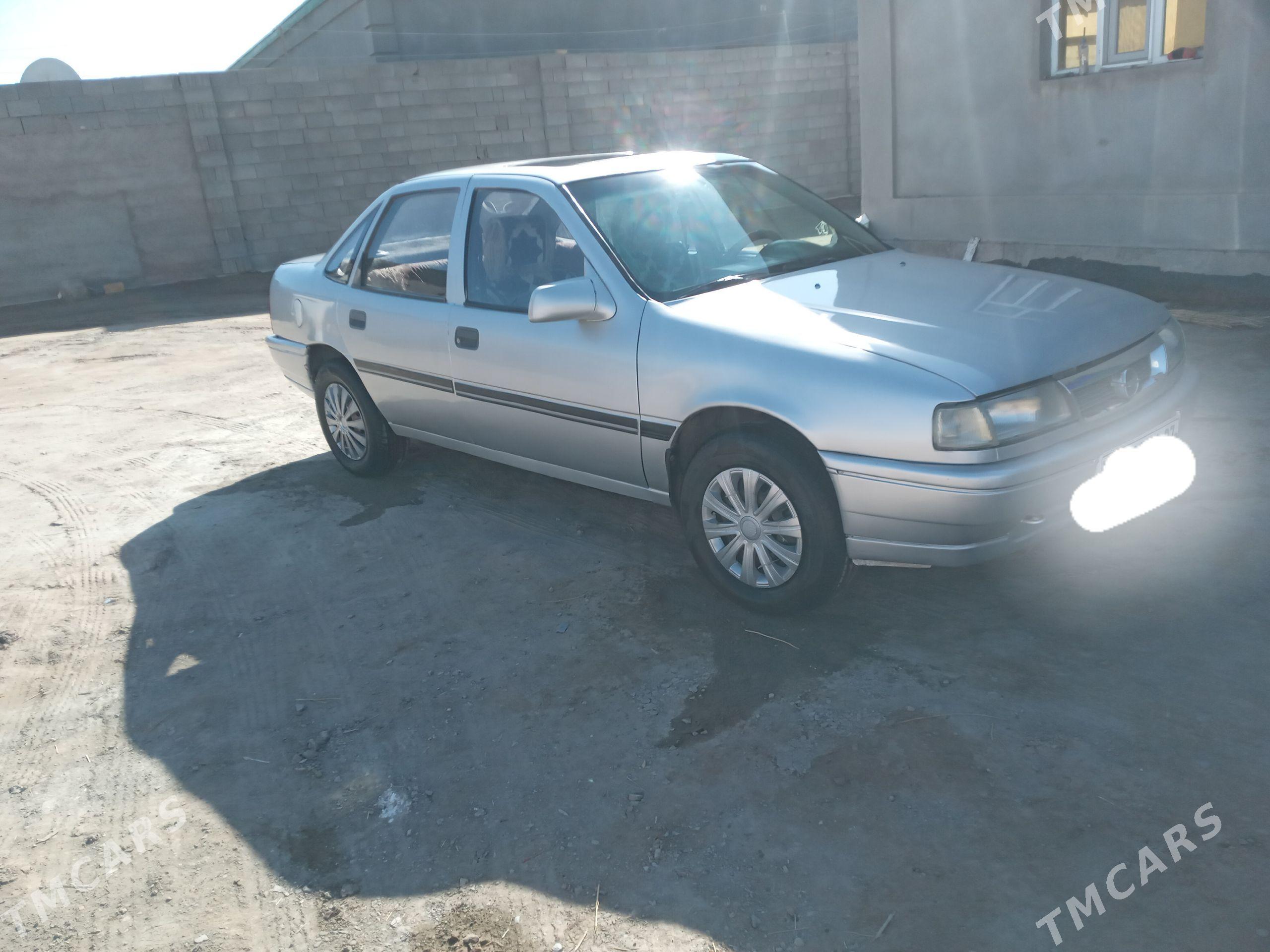 Opel Vectra 1990 - 42 000 TMT - Дашогуз - img 1