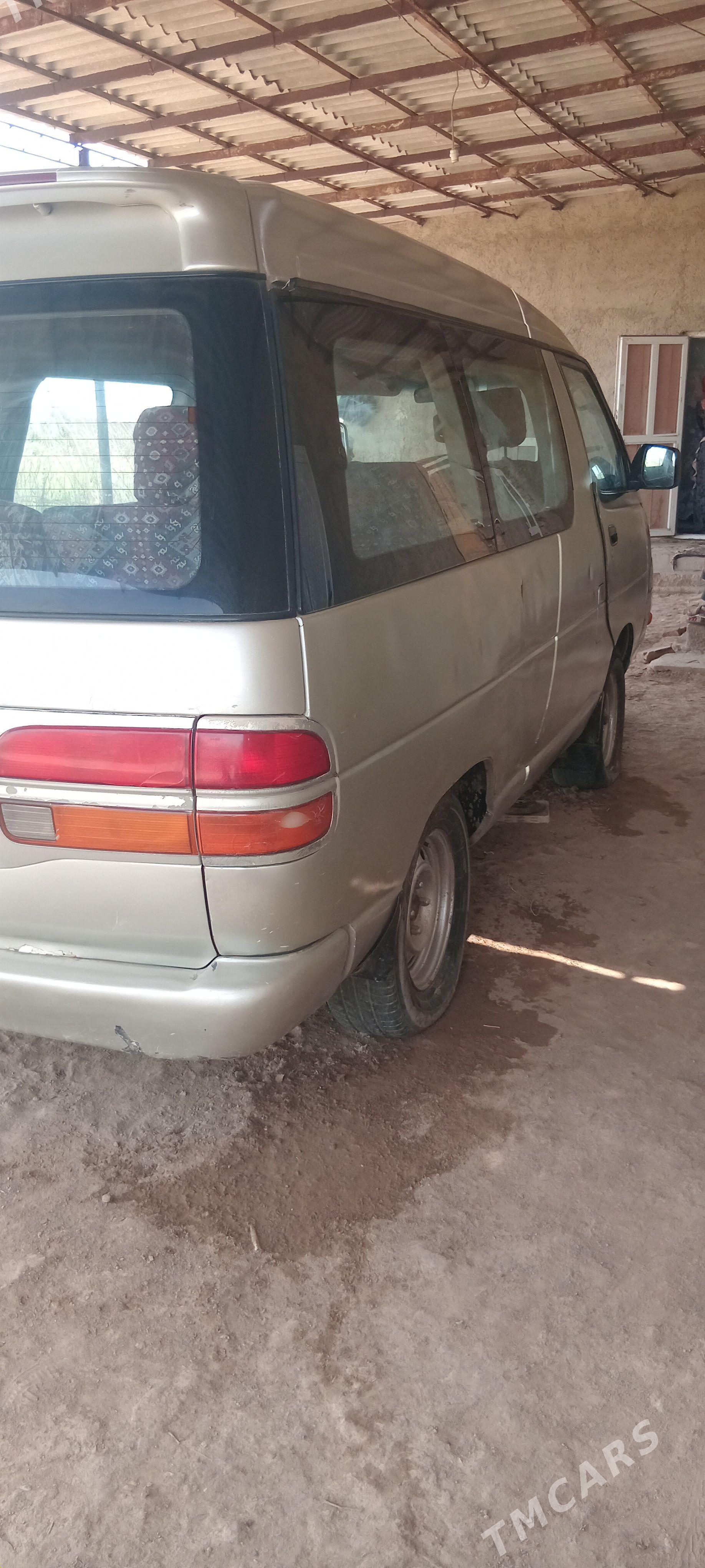 Toyota Town Ace 1996 - 20 000 TMT - Ёлётен - img 1