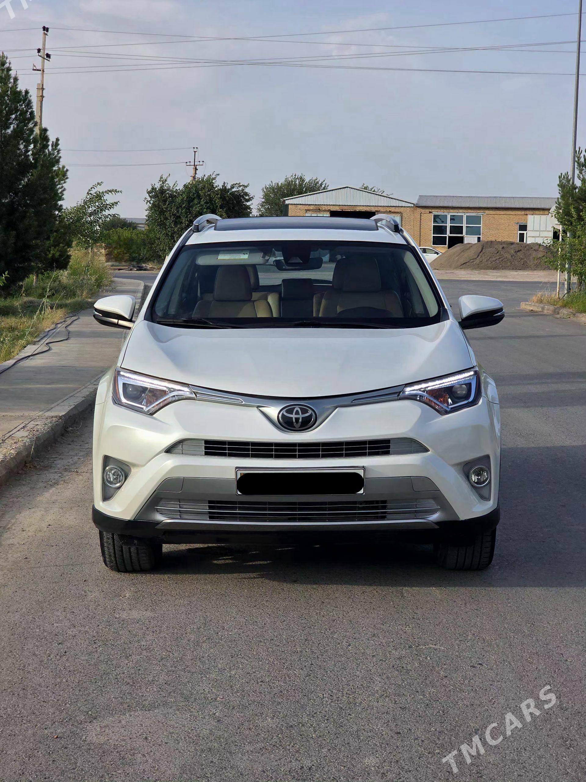 Toyota RAV4 2018 - 350 000 TMT - Halaç - img 1