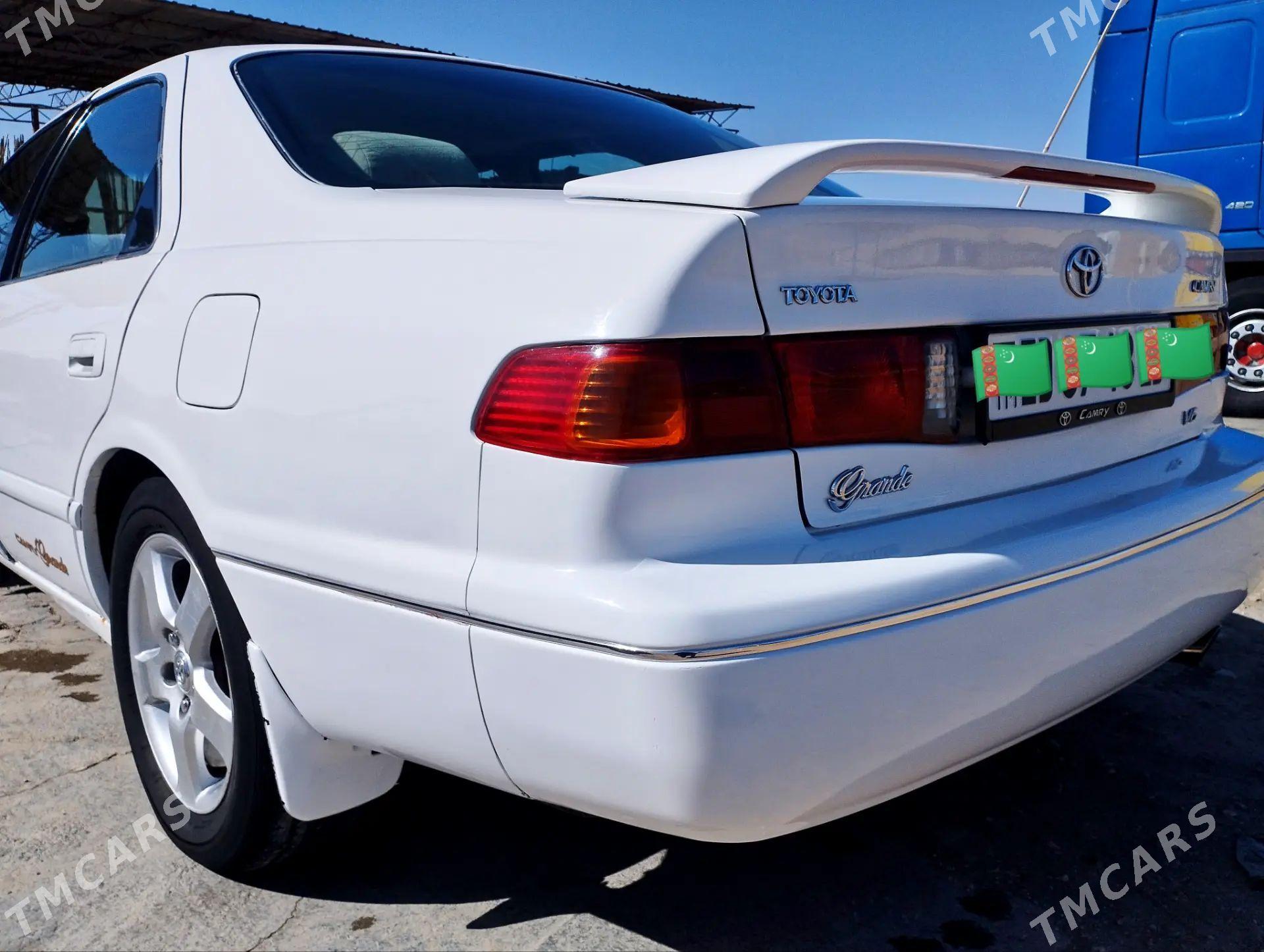 Toyota Camry 1999 - 120 000 TMT - Керки - img 1