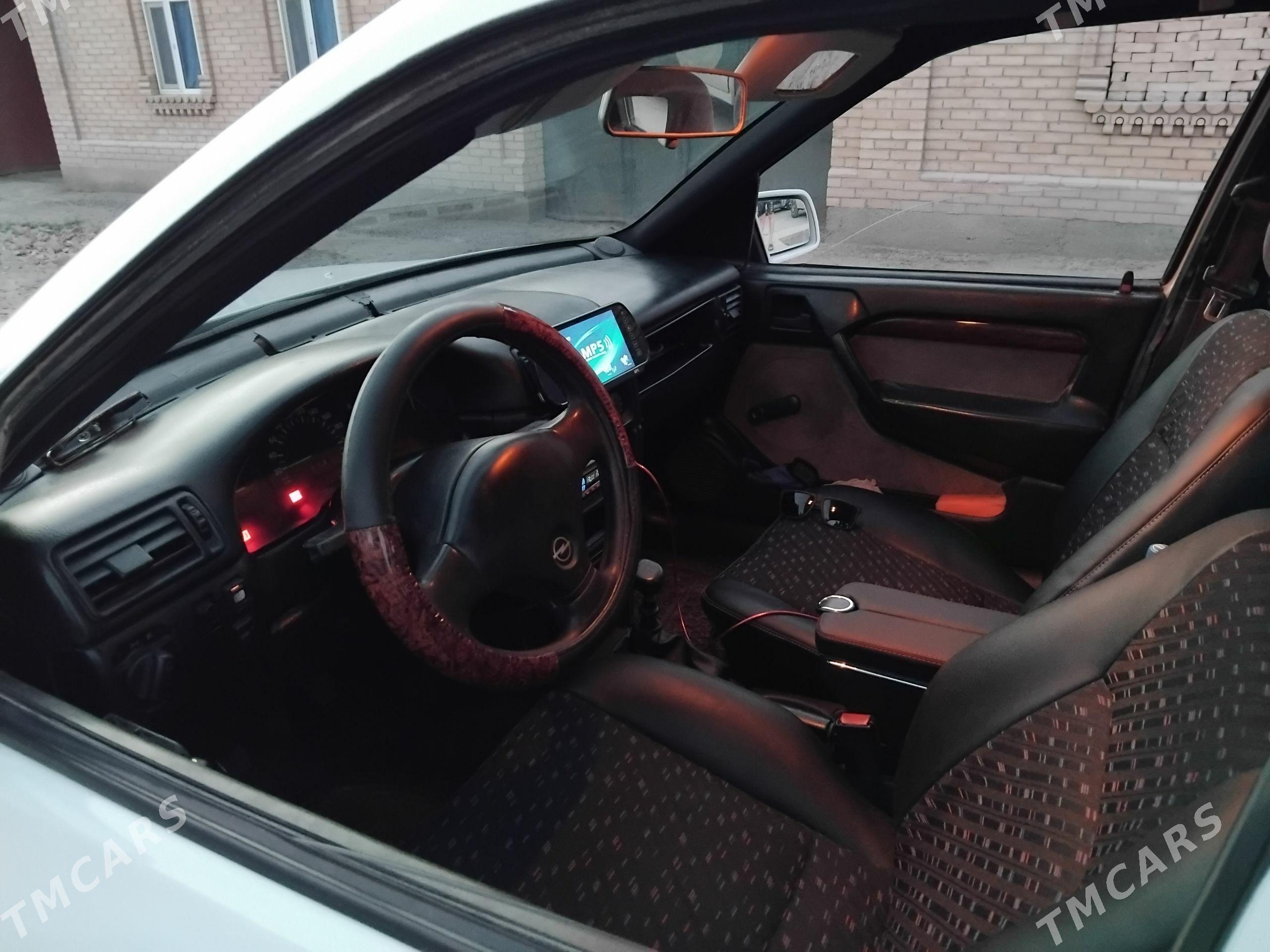 Opel Vectra 1990 - 40 000 TMT - Türkmenabat - img 1