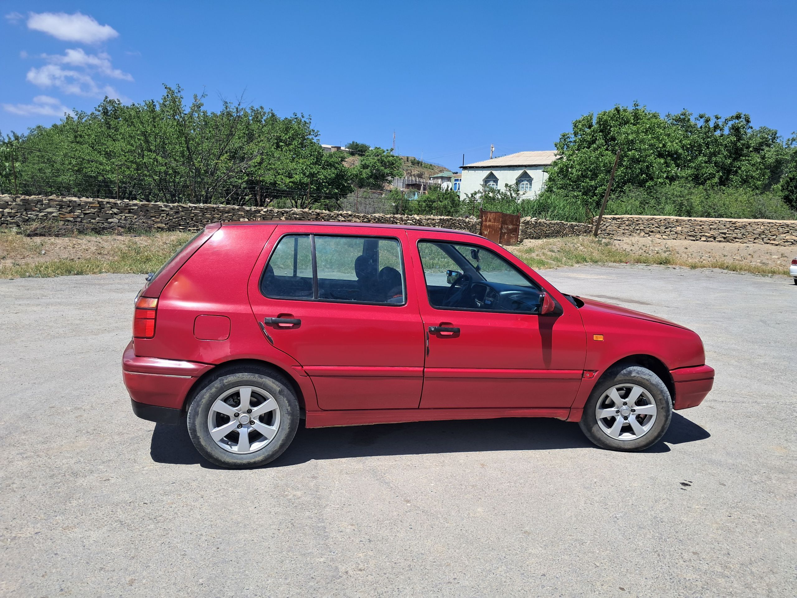 Volkswagen Golf 1994 - 29 000 TMT - Бахарден - img 1