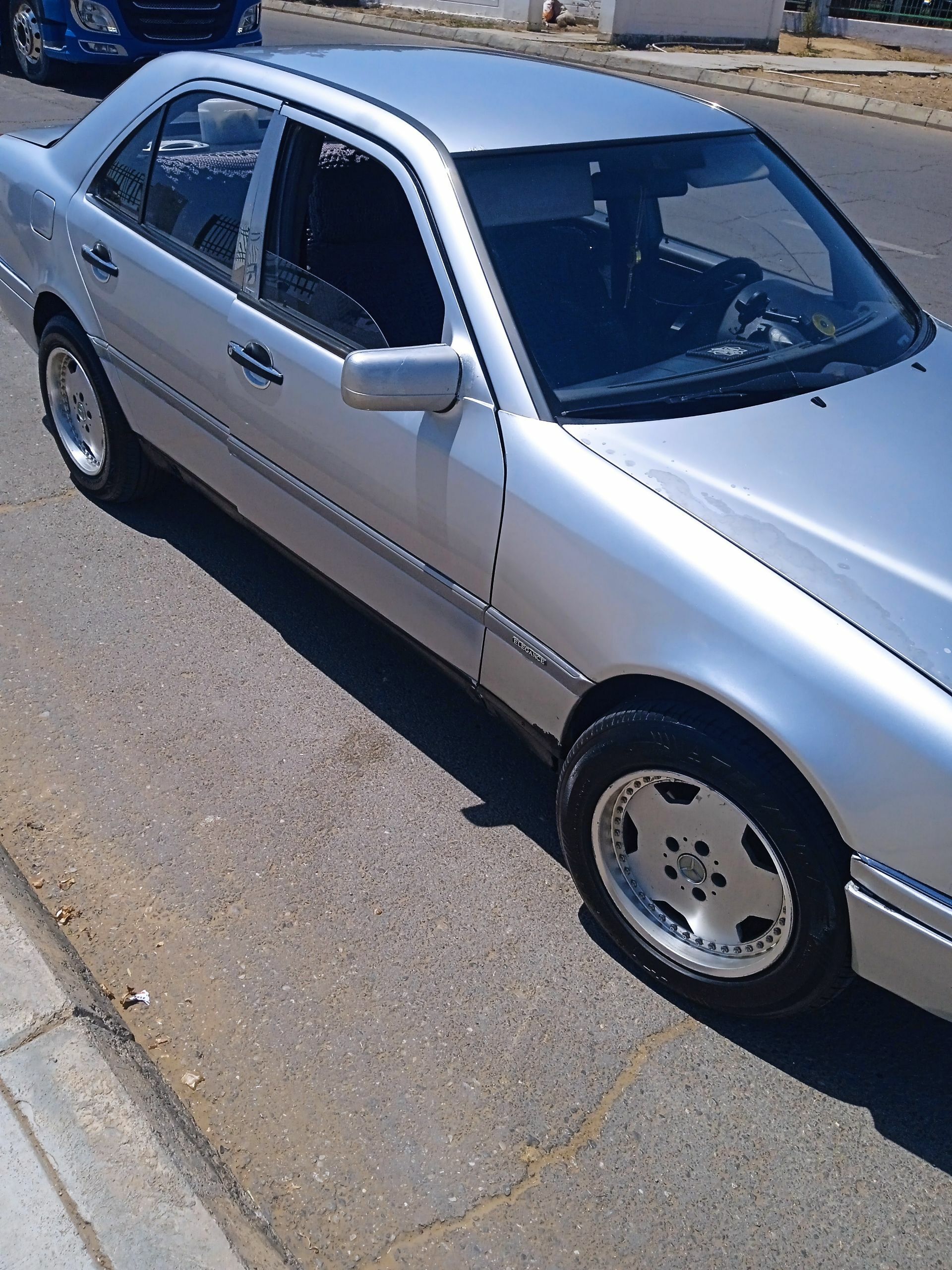 Mercedes-Benz S-Class 1994 - 70 000 TMT - Теджен - img 1