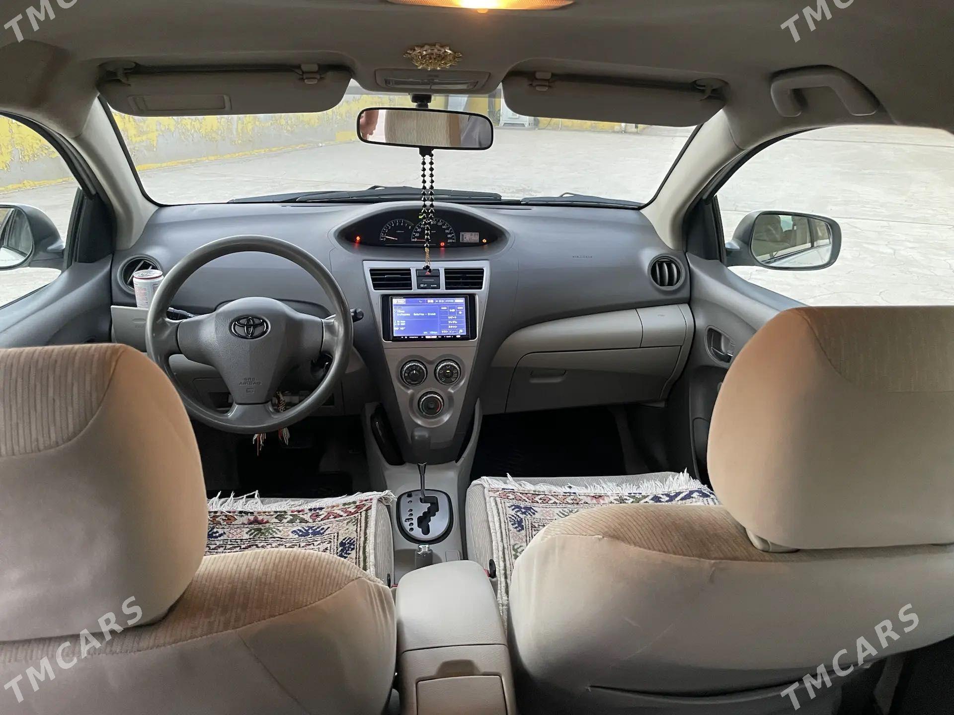 Toyota Yaris 2010 - 140 000 TMT - Ашхабад - img 1
