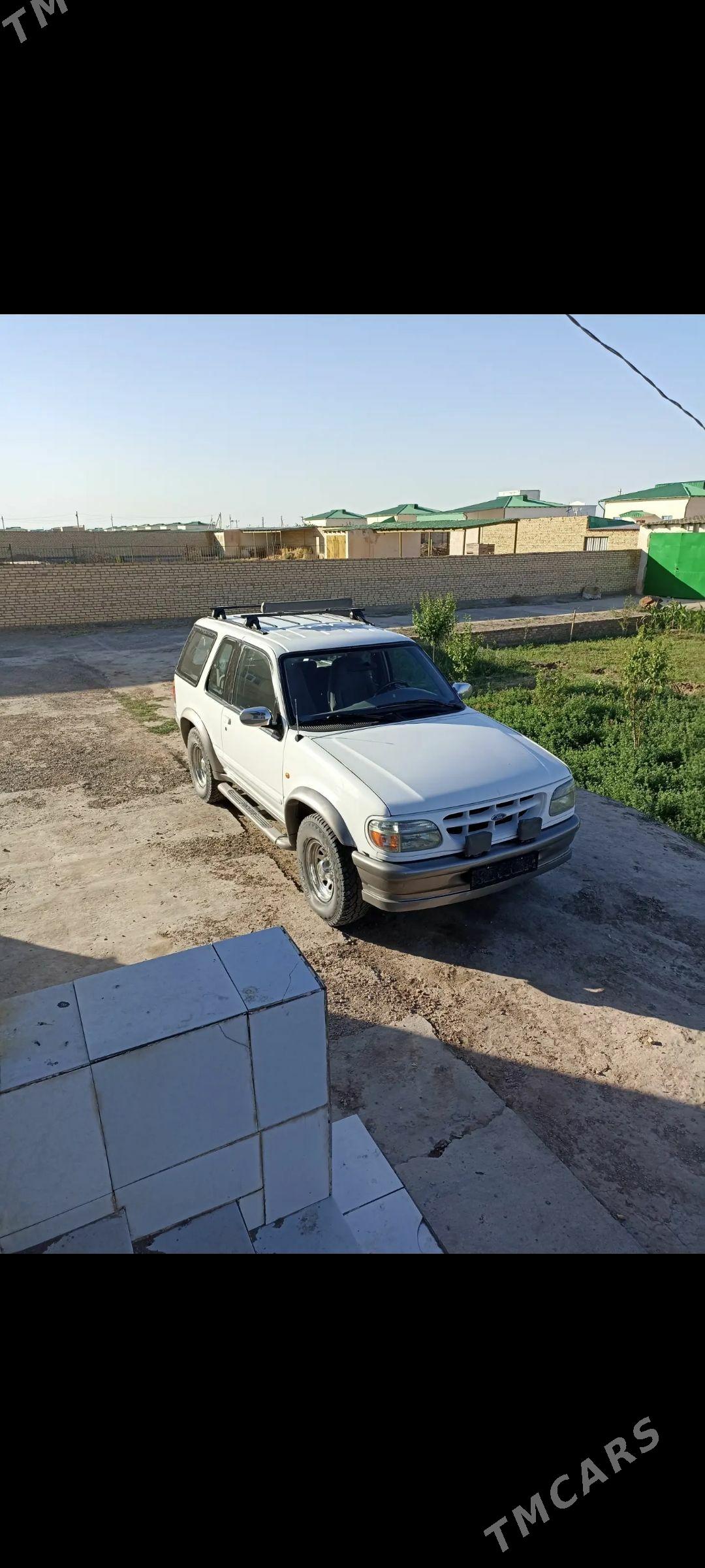 Ford Explorer 1996 - 76 000 TMT - Гарабекевюл - img 1