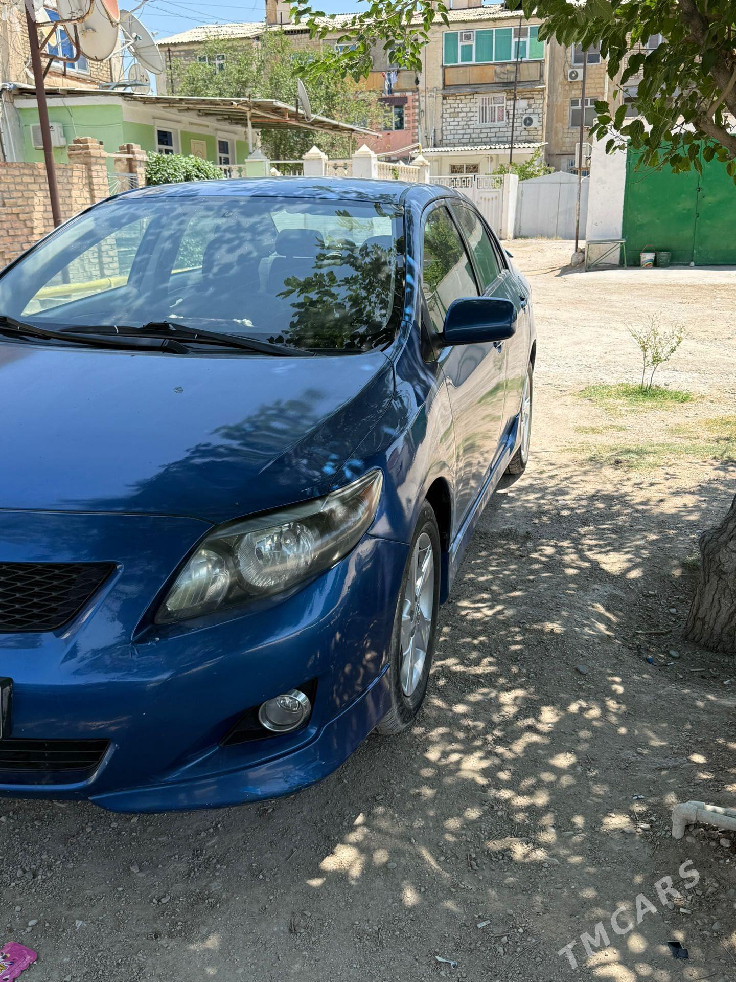 Toyota Corolla 2010 - 150 000 TMT - Балканабат - img 1