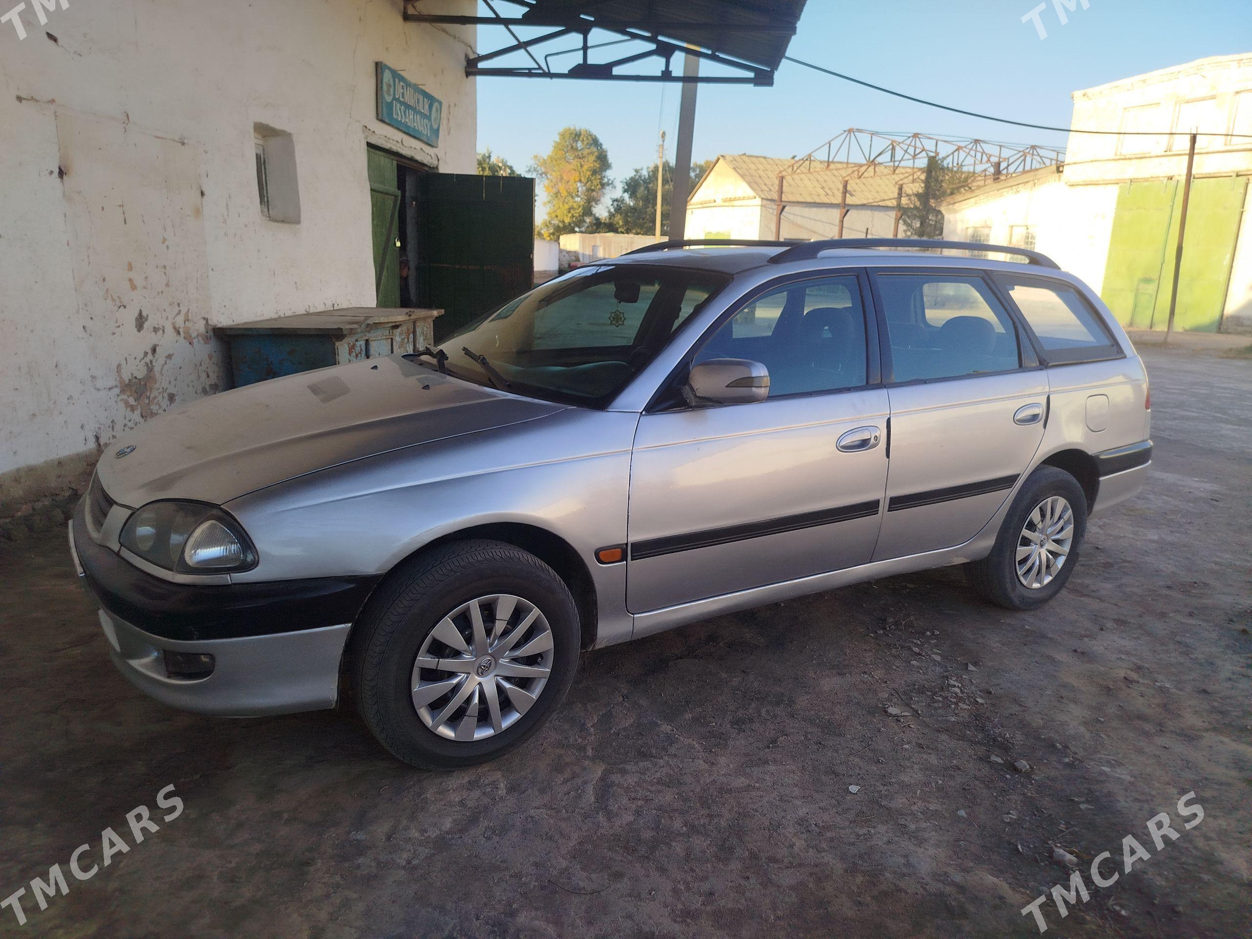 Toyota Avensis 1998 - 100 000 TMT - Köneürgenç - img 1