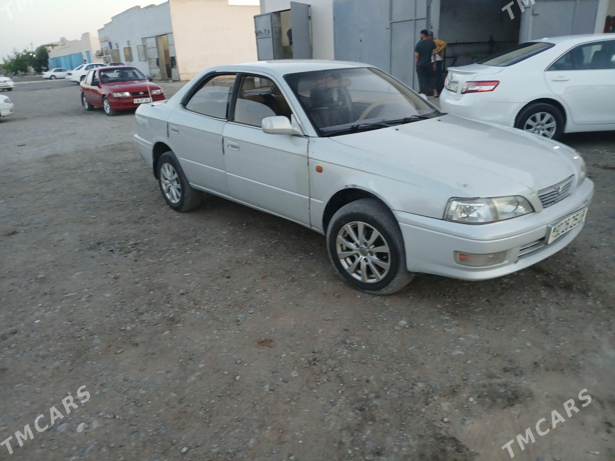 Toyota Vista 1994 - 61 000 TMT - Dänew - img 1