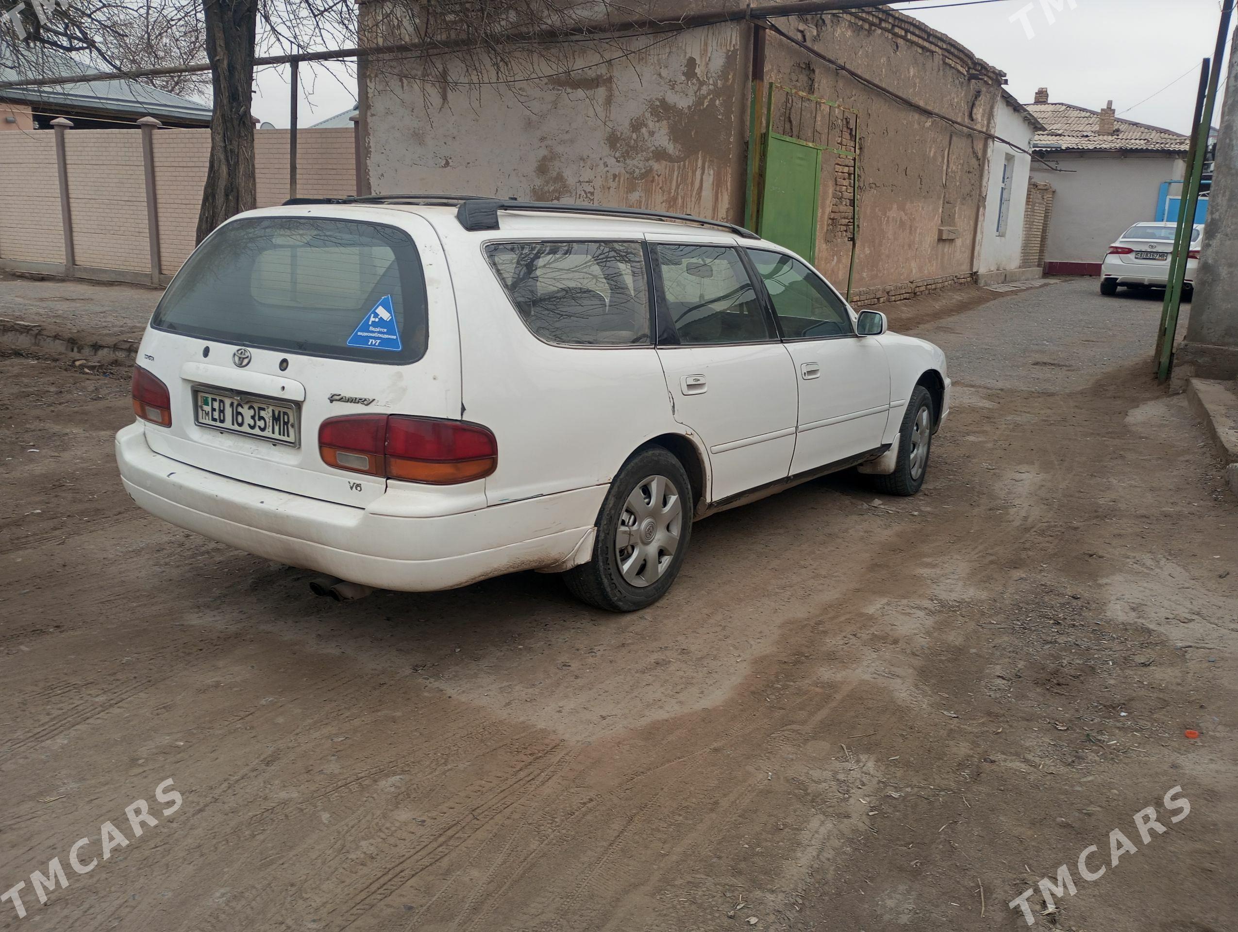 Toyota Camry 1993 - 90 000 TMT - Mary - img 1
