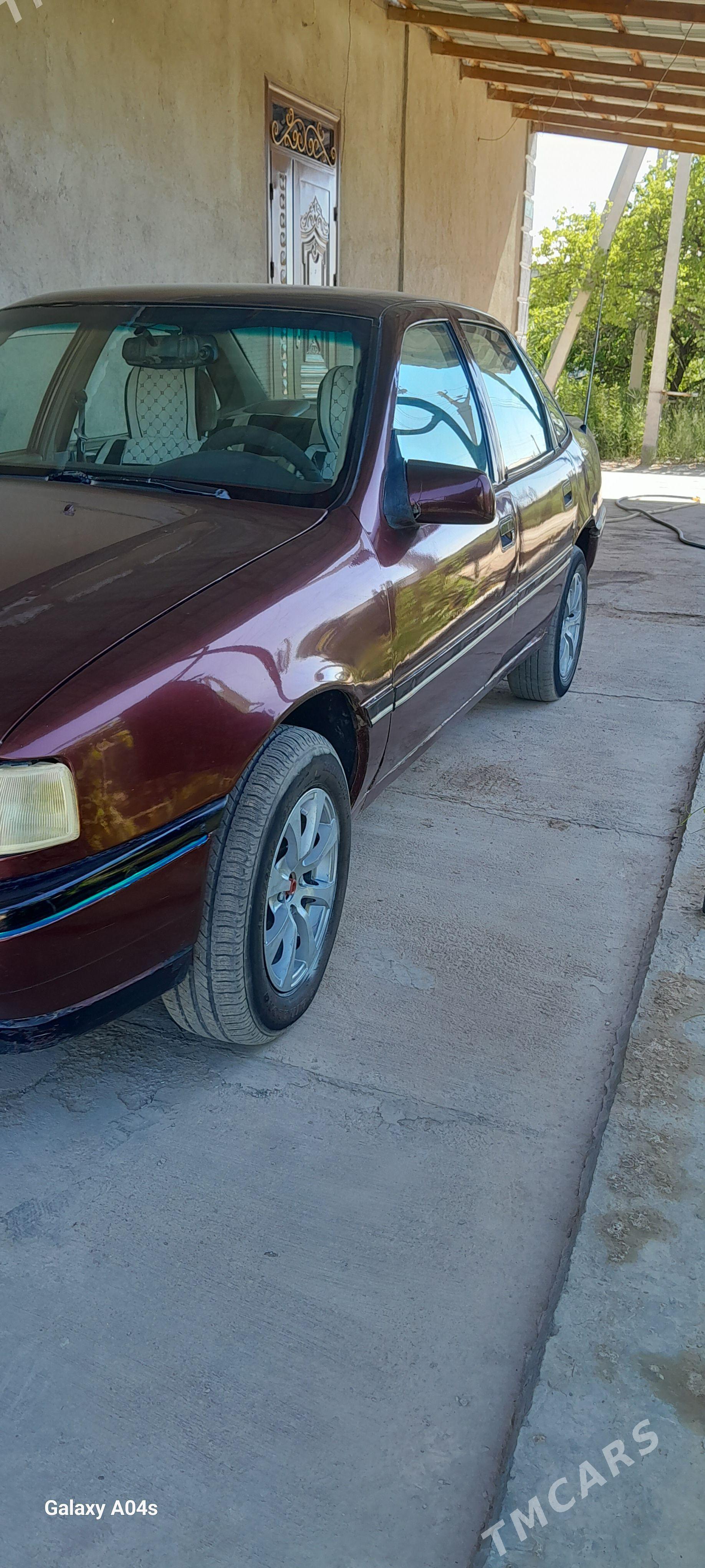 Opel Vectra 1990 - 29 000 TMT - Шабатский этрап - img 1