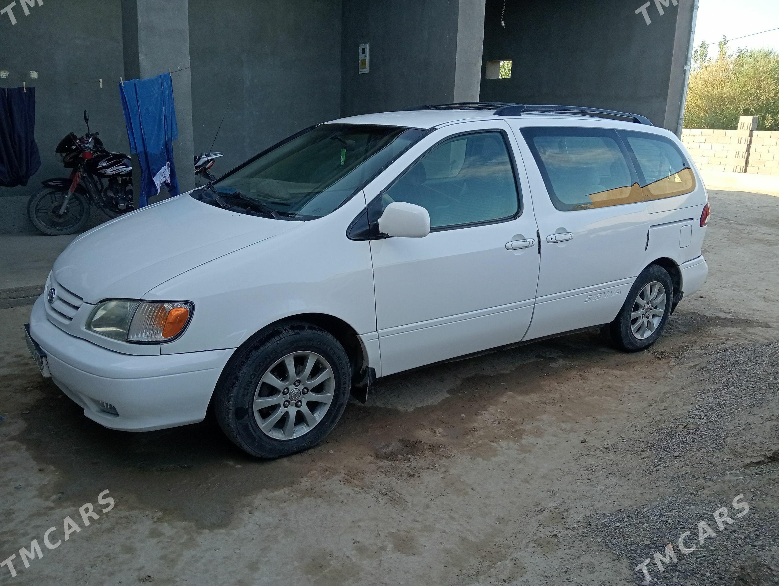Toyota Sienna 2002 - 165 000 TMT - Tagtabazar - img 1