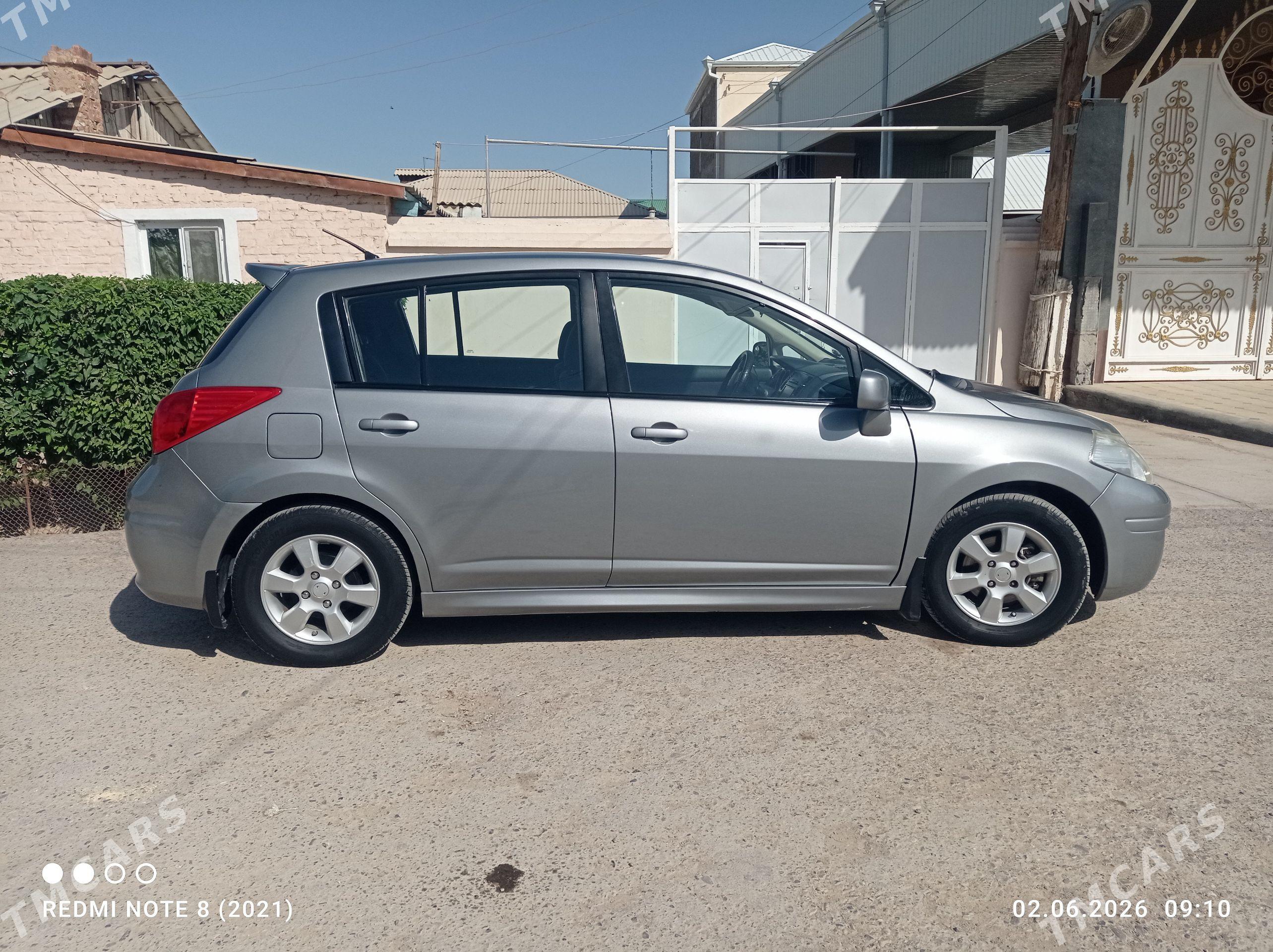 Nissan Versa 2010 - 136 000 TMT - Мургап - img 1