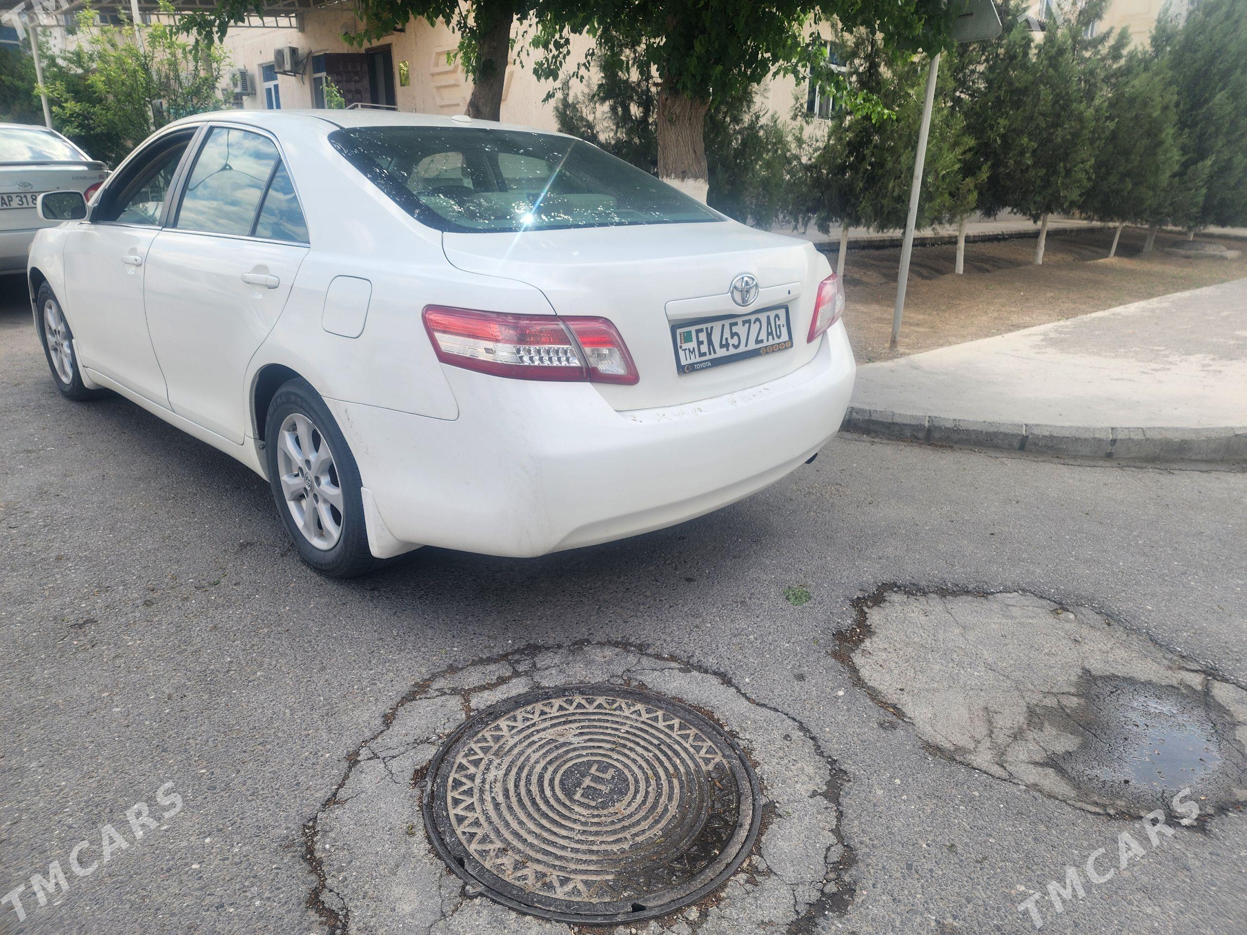 Toyota Camry 2010 - 220 000 TMT - Ашхабад - img 1
