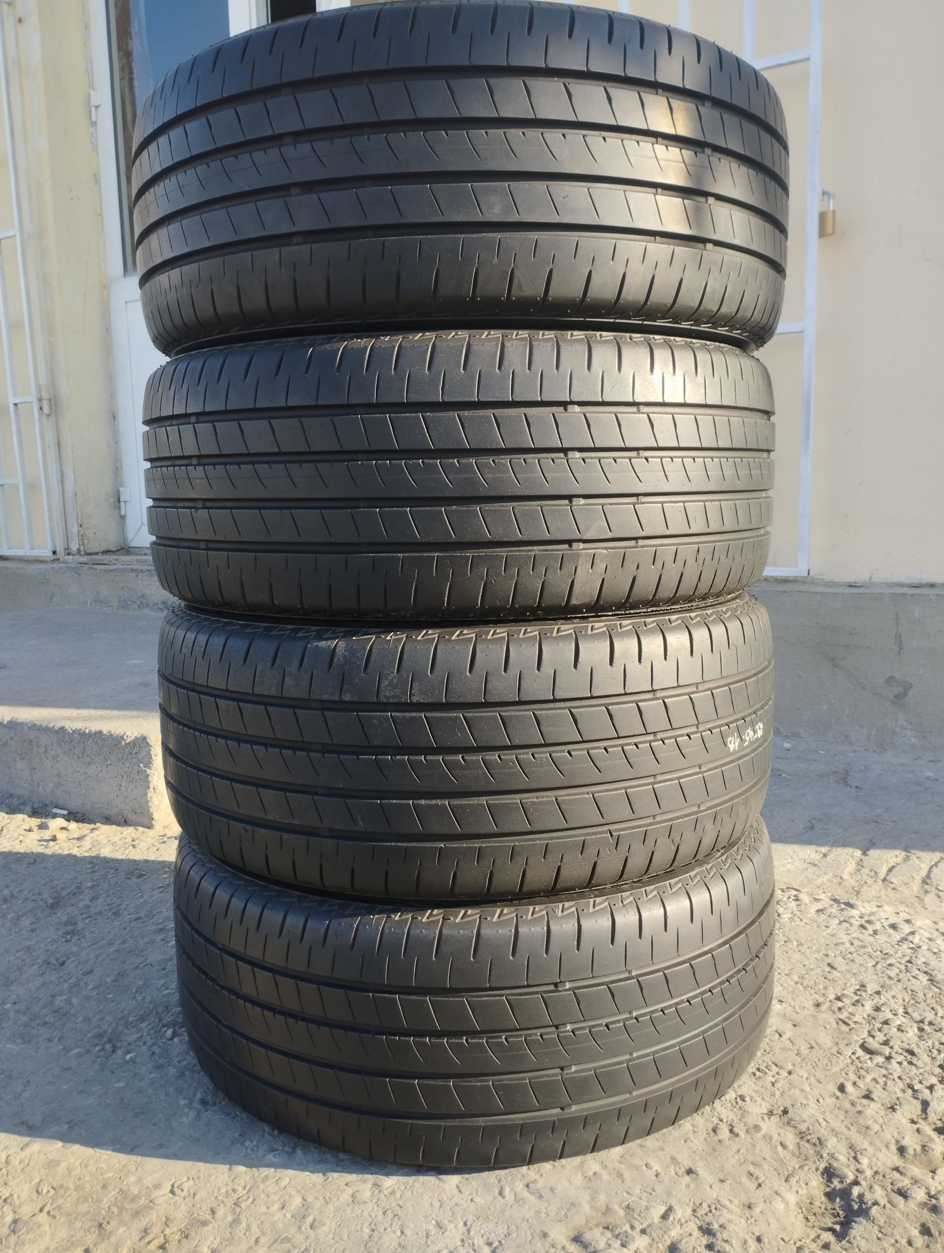 235 45 18 BRIDGESTONE 3 100 TMT - Хитровка - img 1