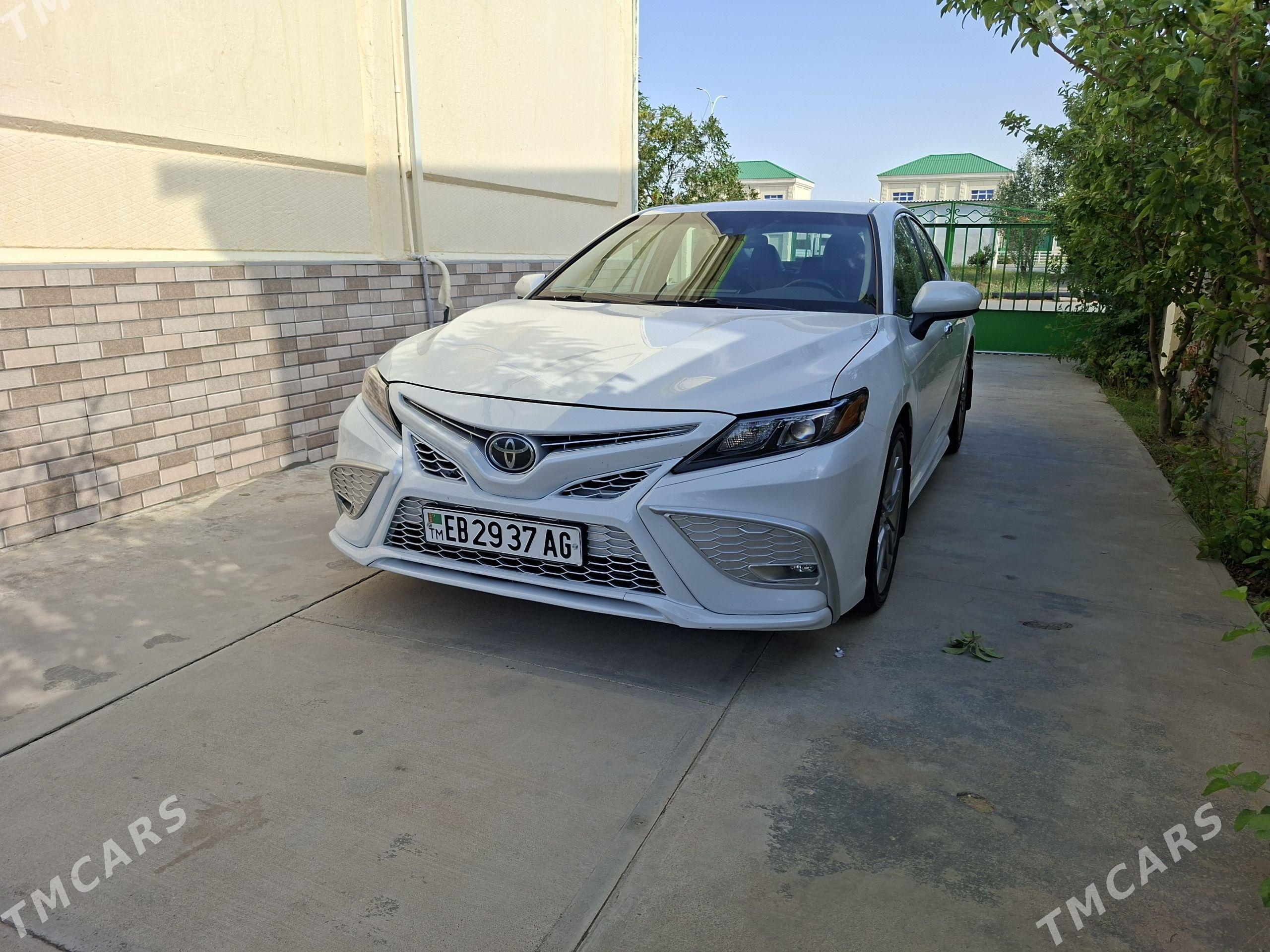 Toyota Camry 2021 - 295 000 TMT - Aşgabat - img 1