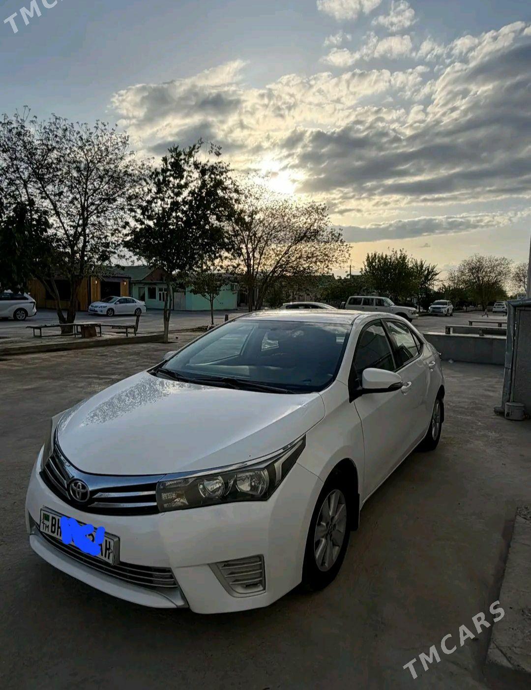 Toyota Corolla 2014 - 200 000 TMT - Ак-Бугдайский этрап - img 1